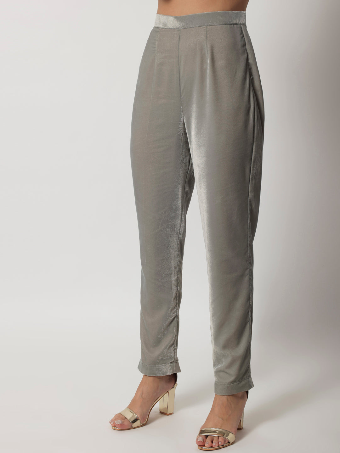 Women's Elegant Grey Straight Kurti With Straight Pants And Organza Dupatta - Anokherang