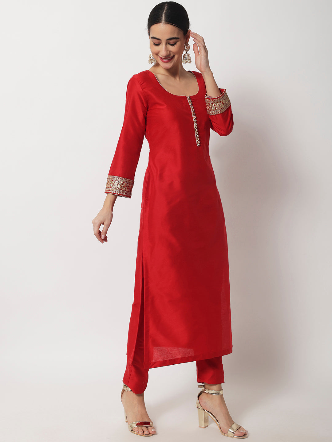 Women's Bridal Queen Red Silk Kurti With Straight Pants And Bridal Dupatta
