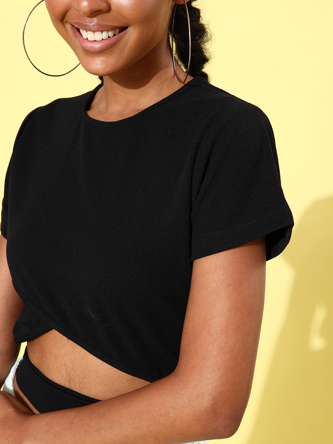 Women's Short Sleeve Belly Cut Out Crop Top- Black - StyleStone