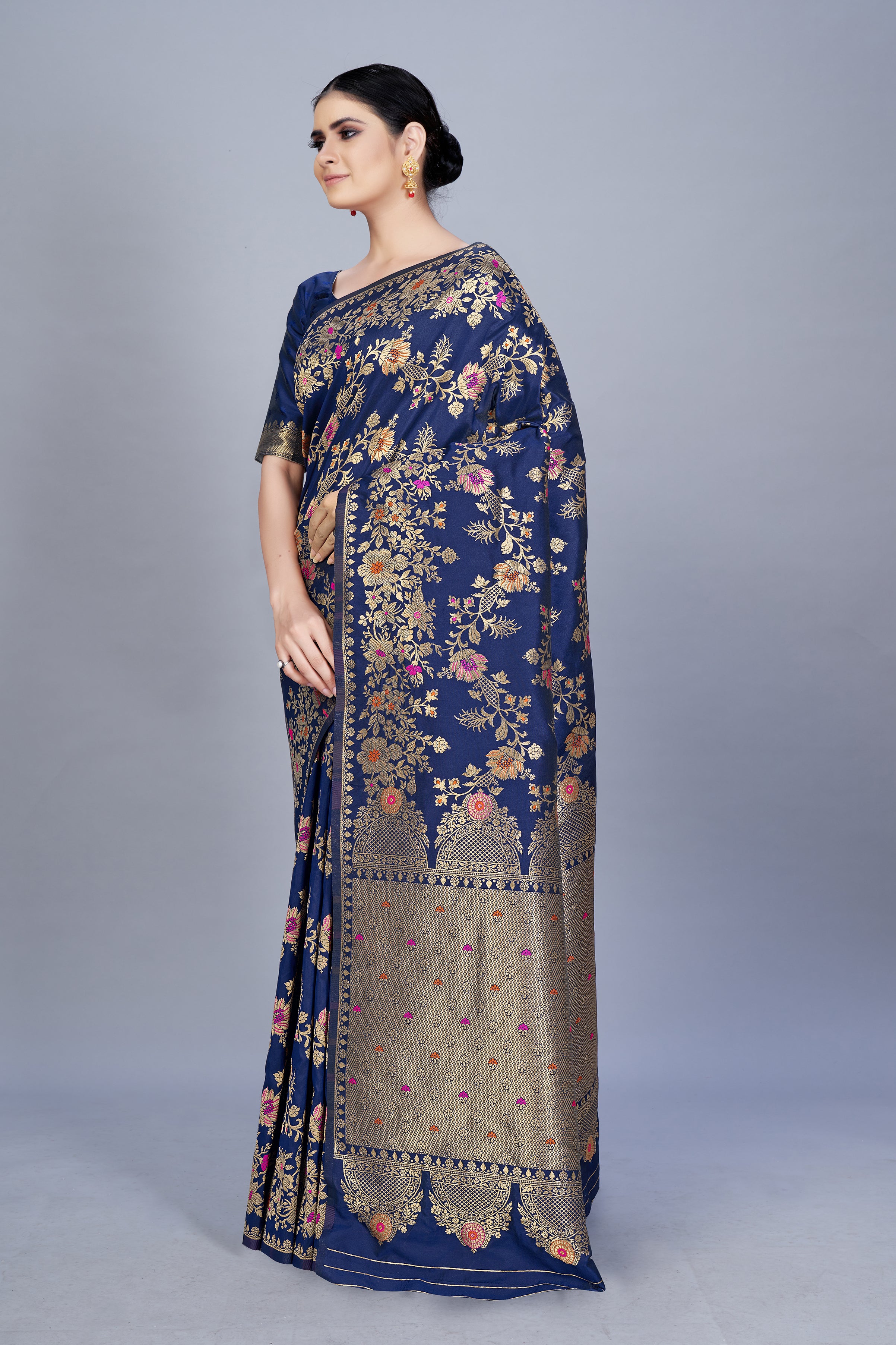 Women's Navy Blue Color Banarasi silk Woven Saree - Monjolika