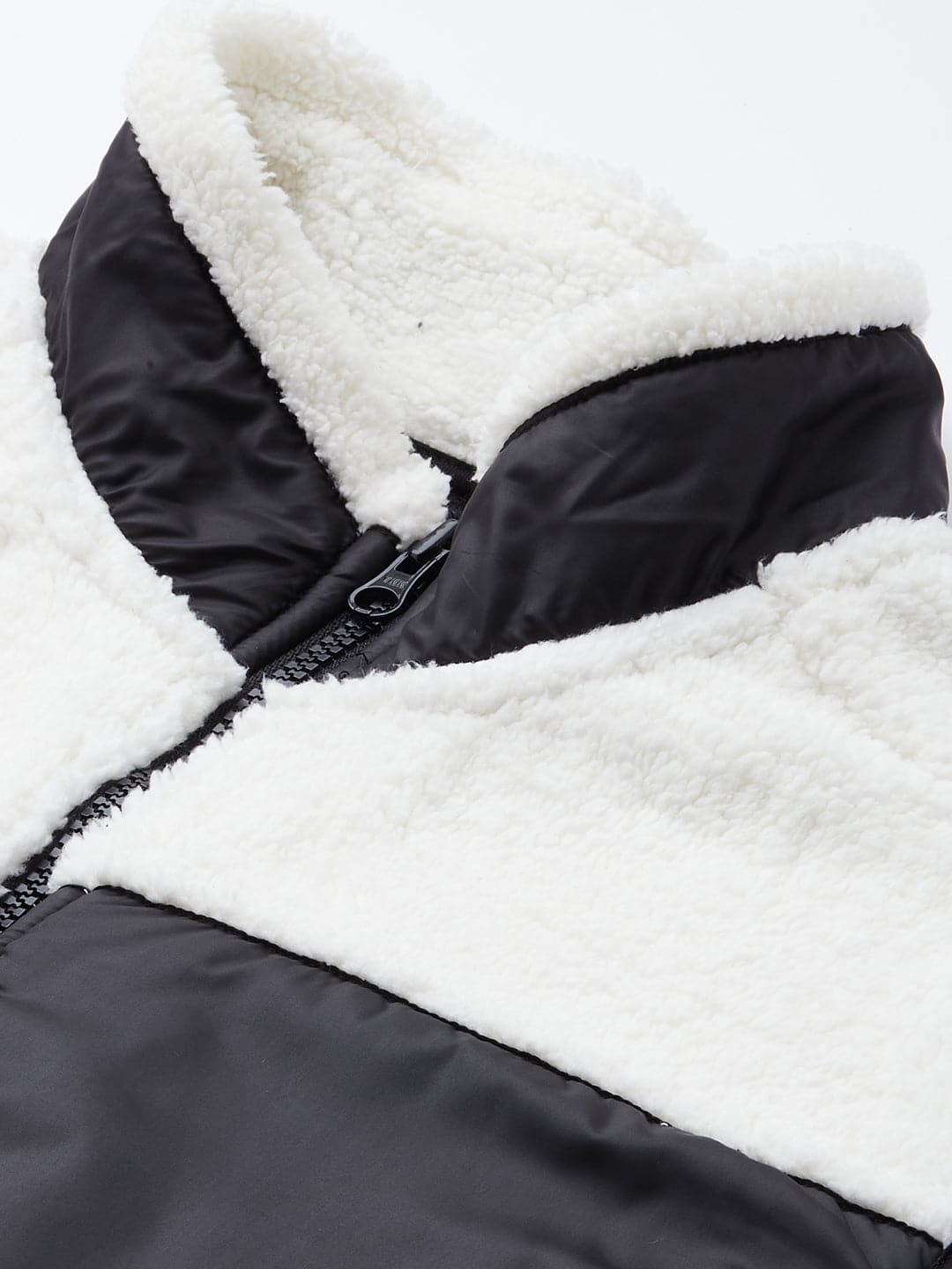 Men's White Sleeveless Faux Fur Jacket - LYUSH-MASCLN