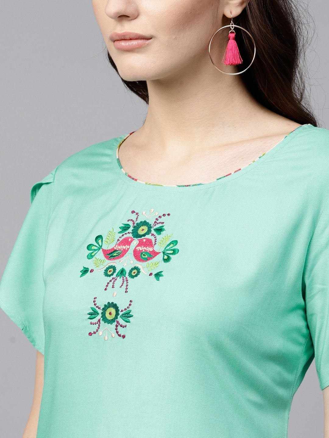 Women's Embroidered Petal Sleeves Kurta - Pannkh