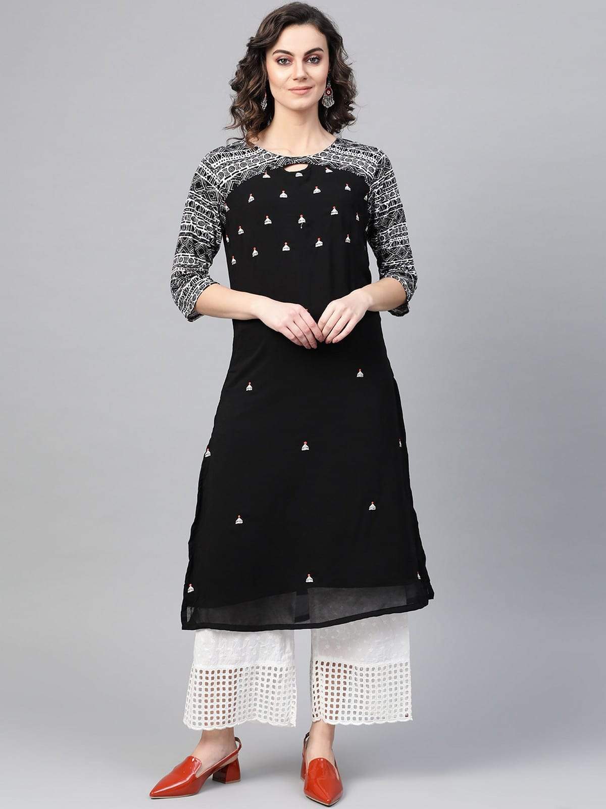 Women's Black Knitted Embroidered Kurta - Pannkh