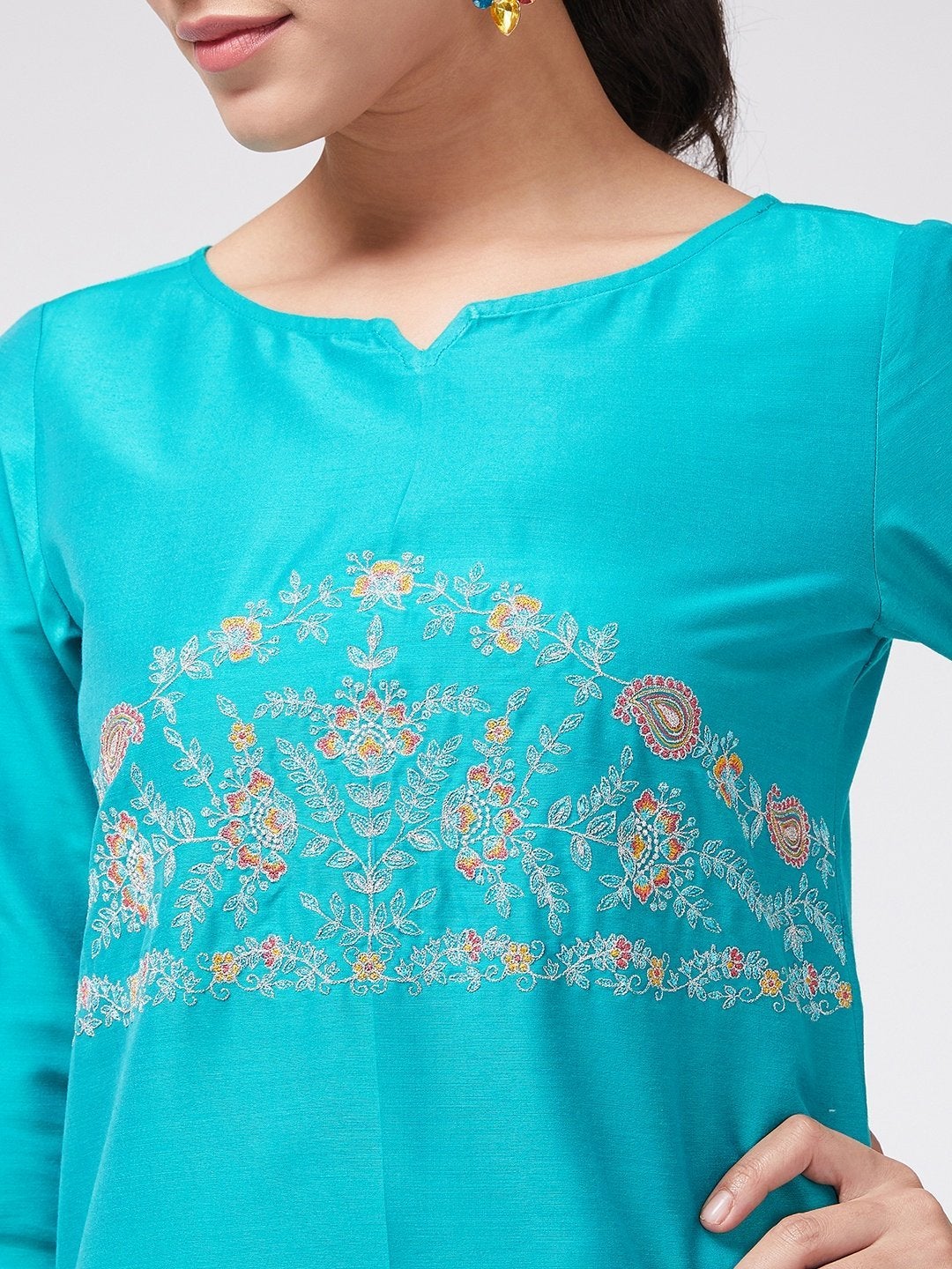 Women's Embroidered 3/4th Sleeves Semi-Festive Kurta - Pannkh