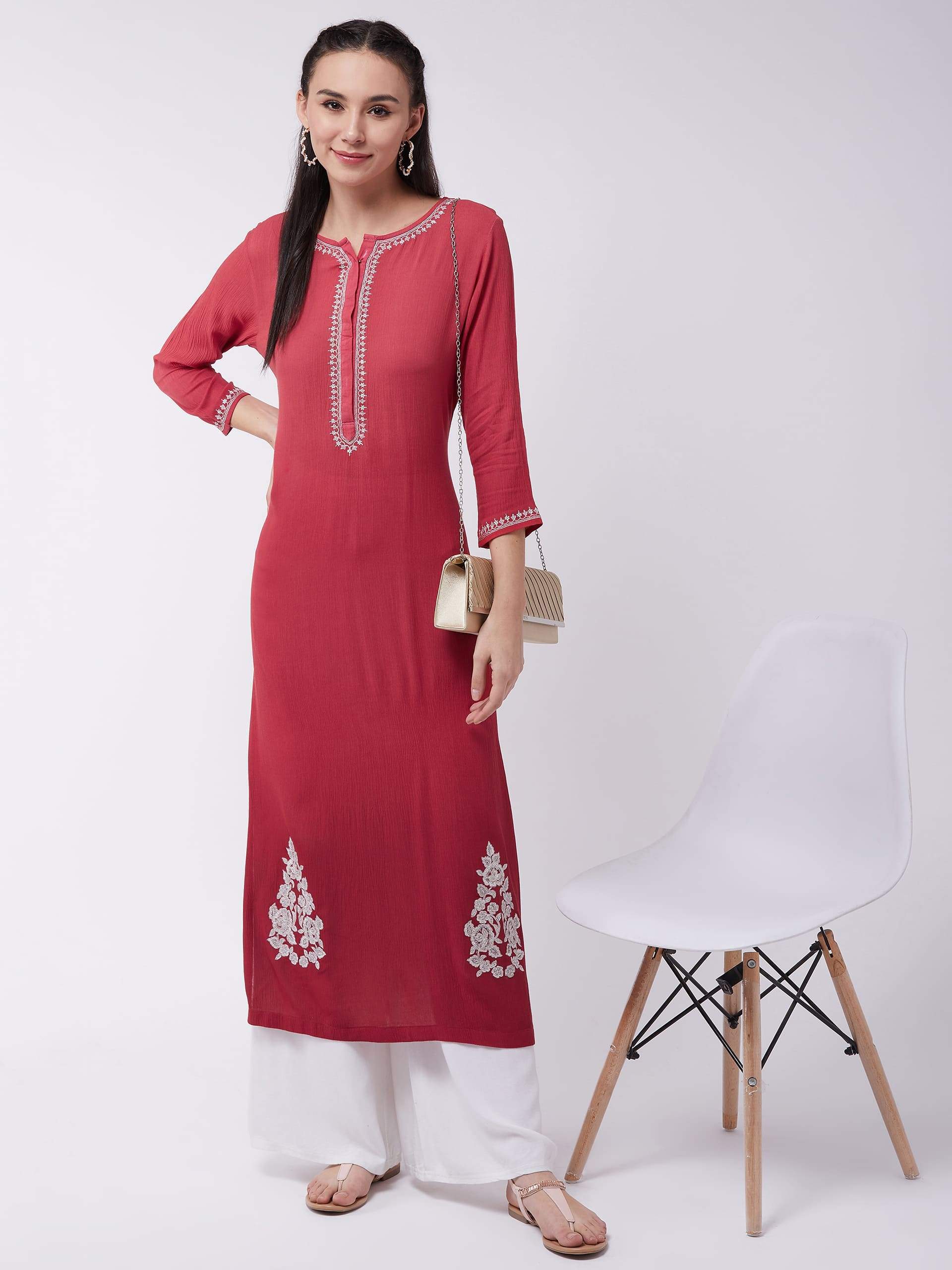 Women's Ombre Embroidered Straight Fit Kurta - Pannkh