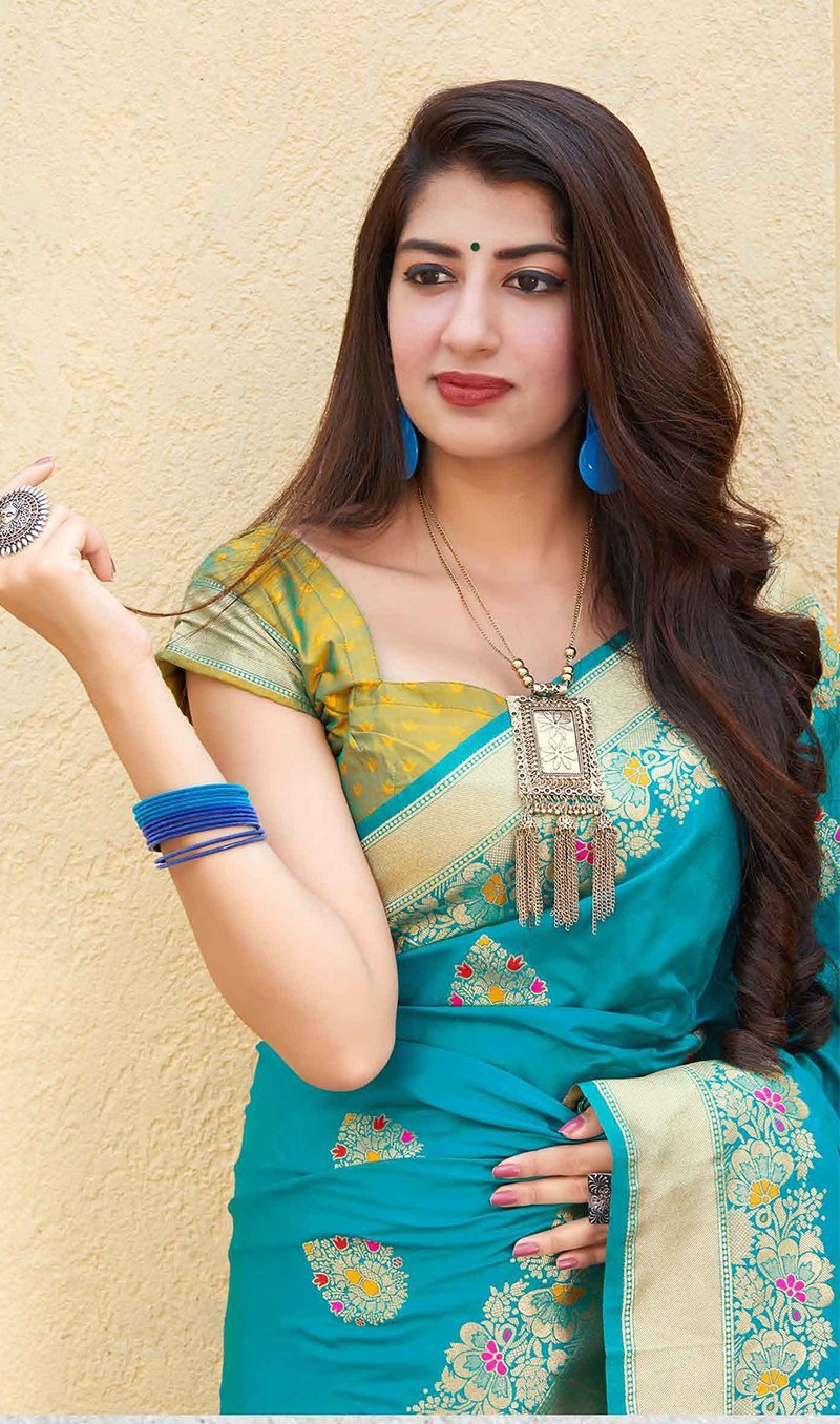Women's Banarasi Silk Woven Designer Saree3 - Monjolika