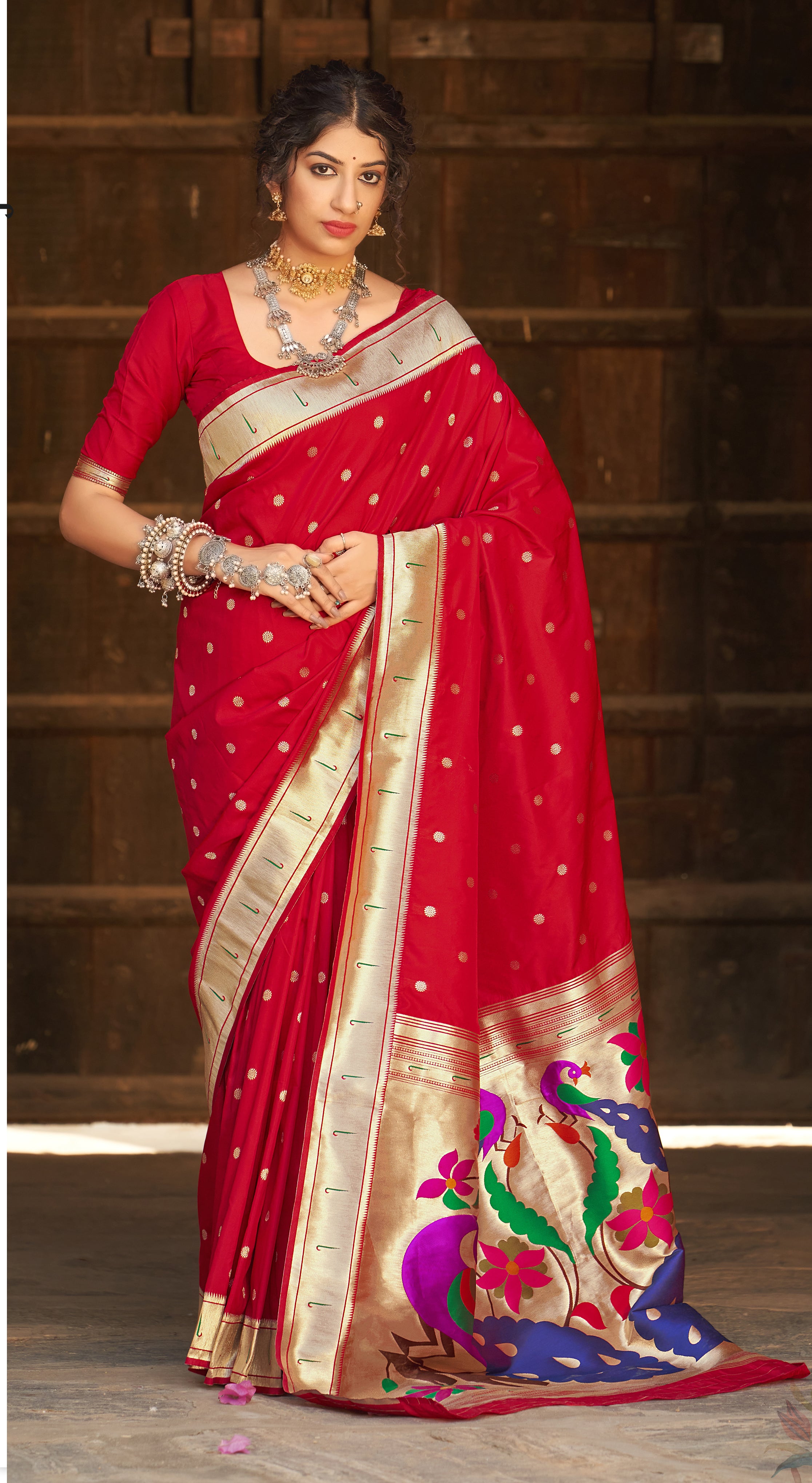 Women's Red Color Traditional Weaving Silk Saree - Monjolika Fashion