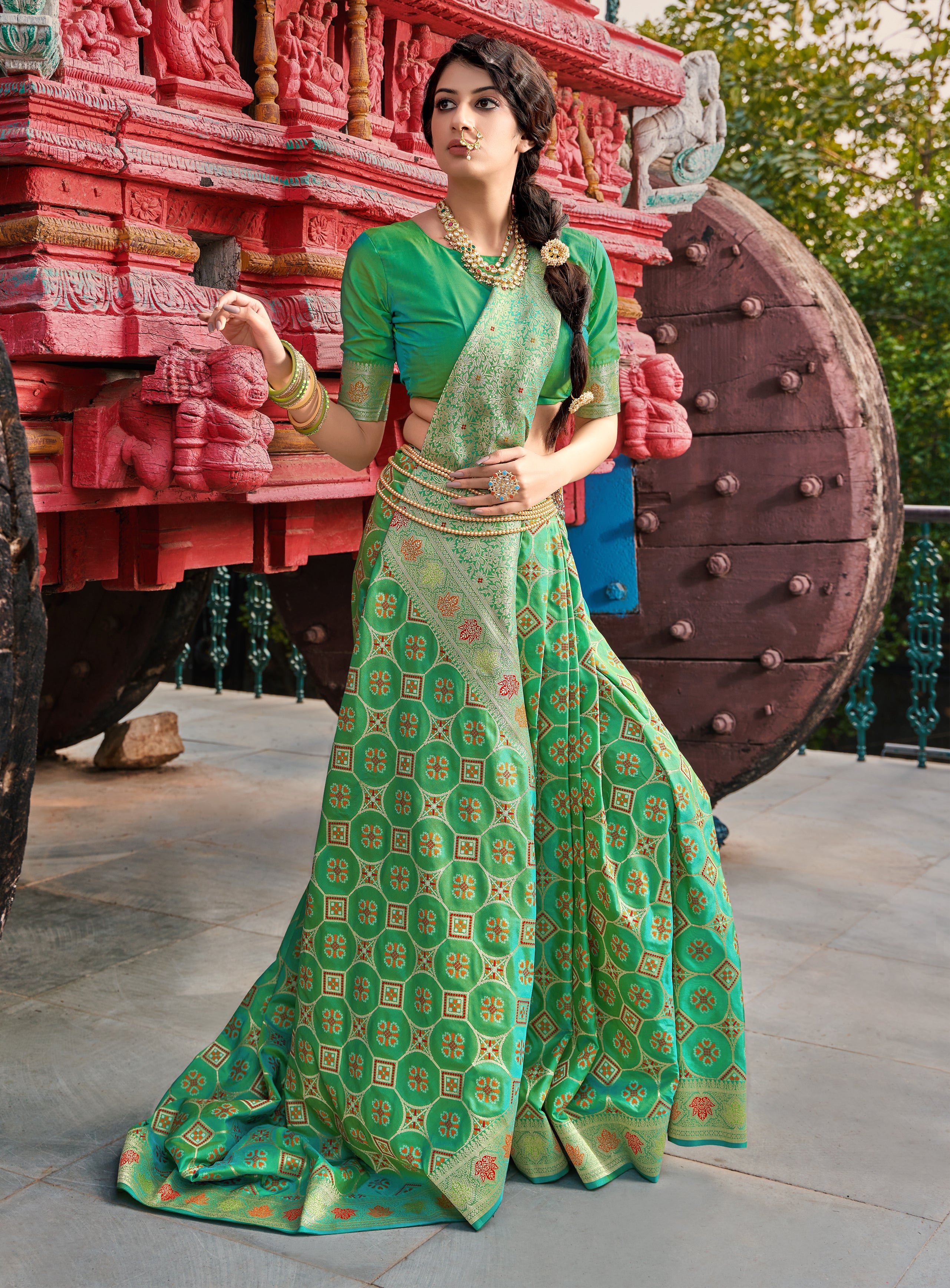 Women's Light Green Weaving Banarasi Silk Designer Traditional Saree - Monjolika