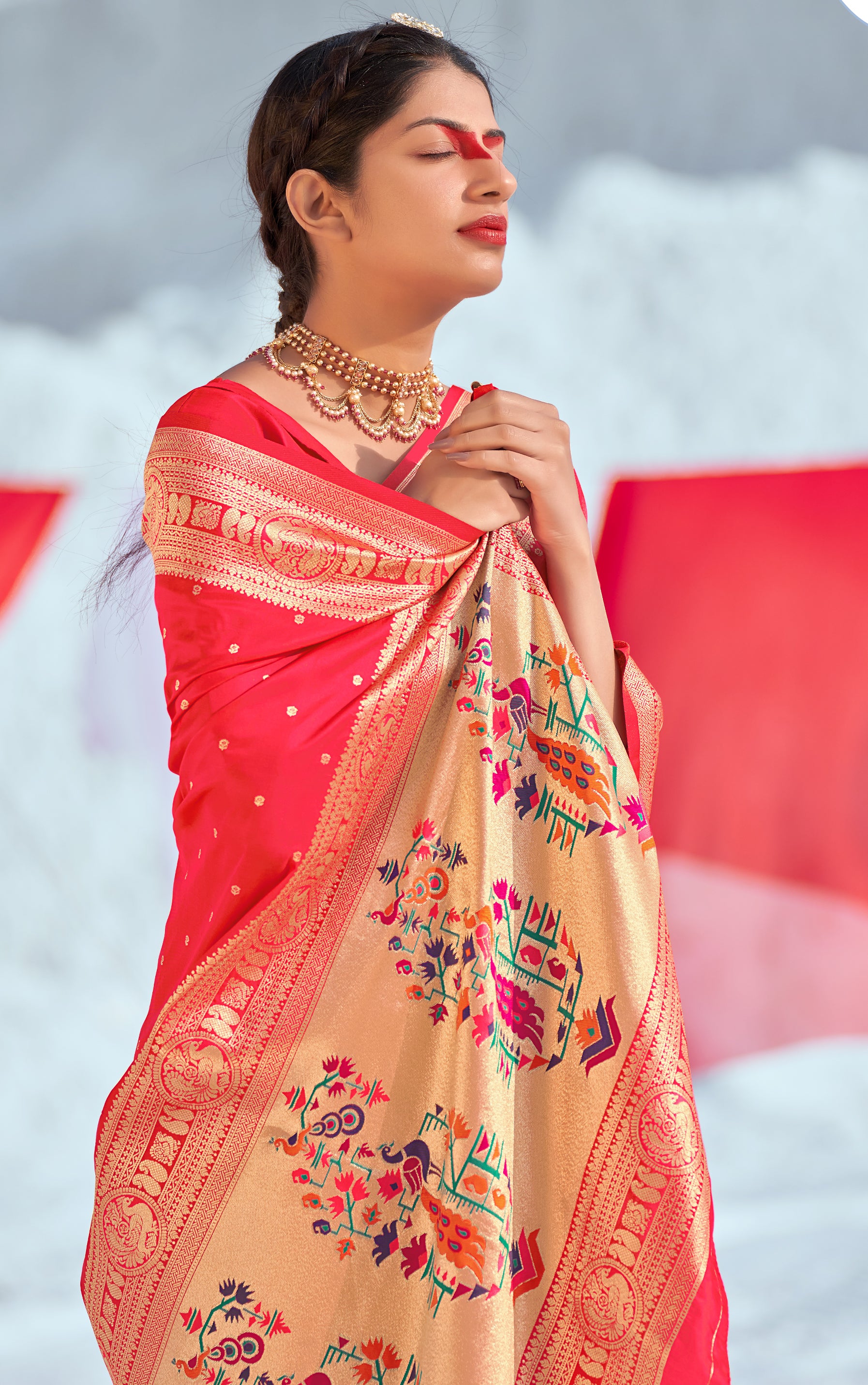 Women's Red Alluring Wedding Look Saree In Banarasi Silk - Monjolika