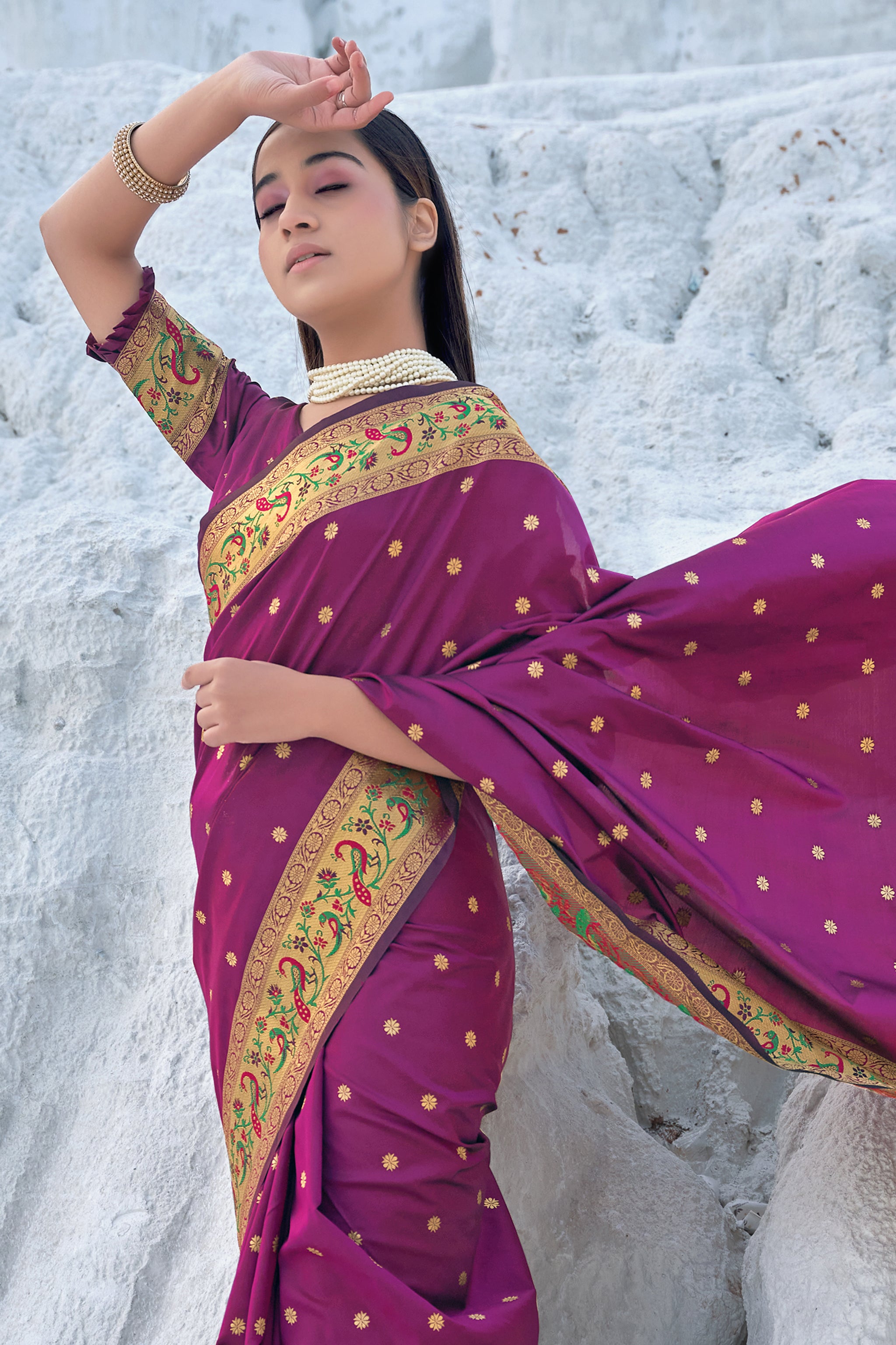 Women's Purple Weaving Banarasi Silk Classic Saree - Monjolika