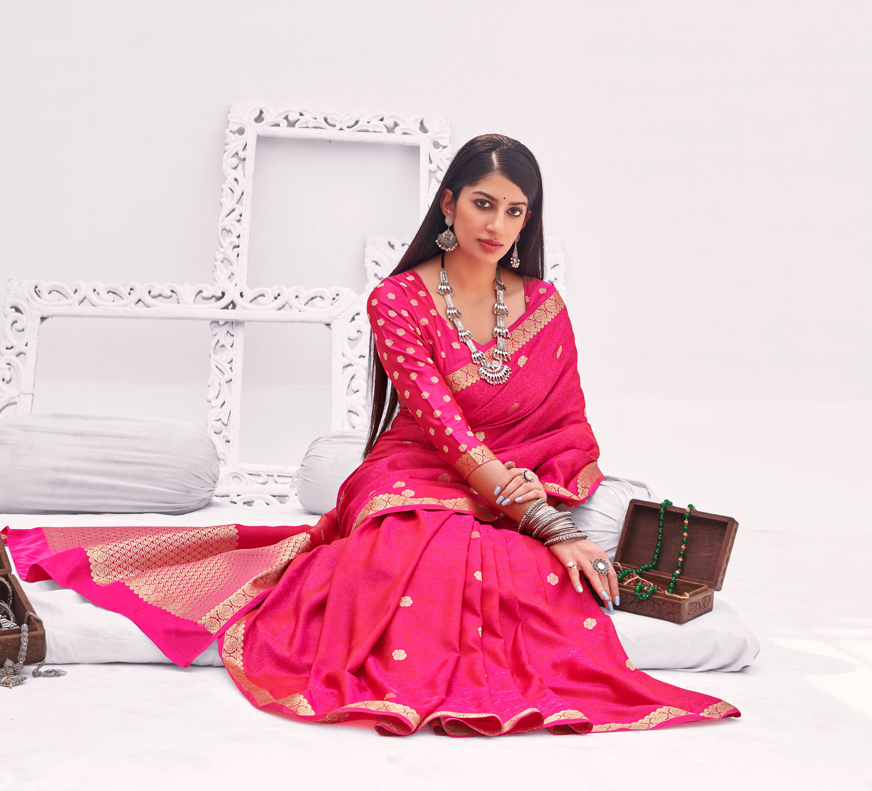 Women's Stunning Rani Pink Color Party Wear Silk Saree - Monjolika