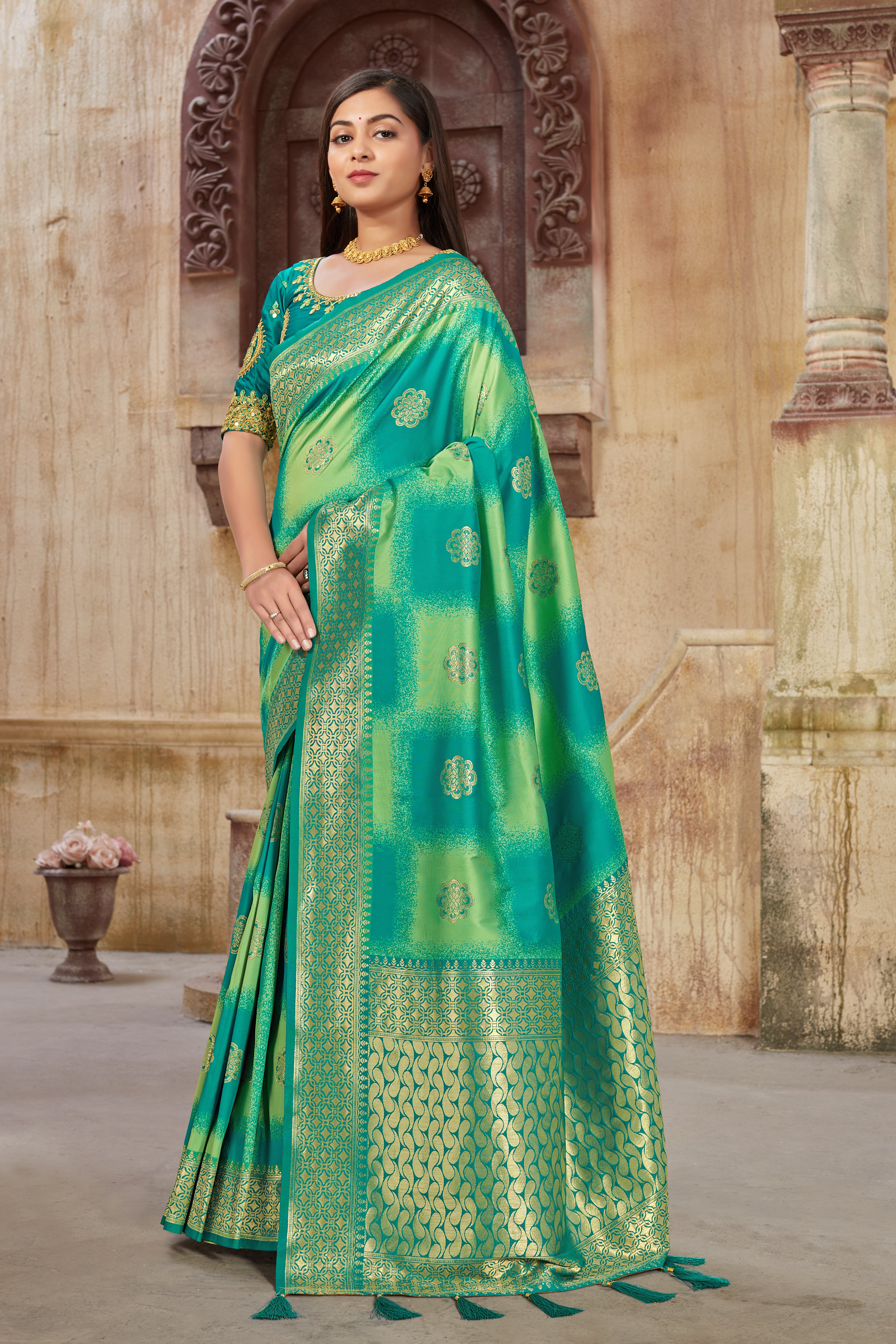 Women's Sea Green Weaving Zari Work Banarasi Silk Classic Saree - Monjolika
