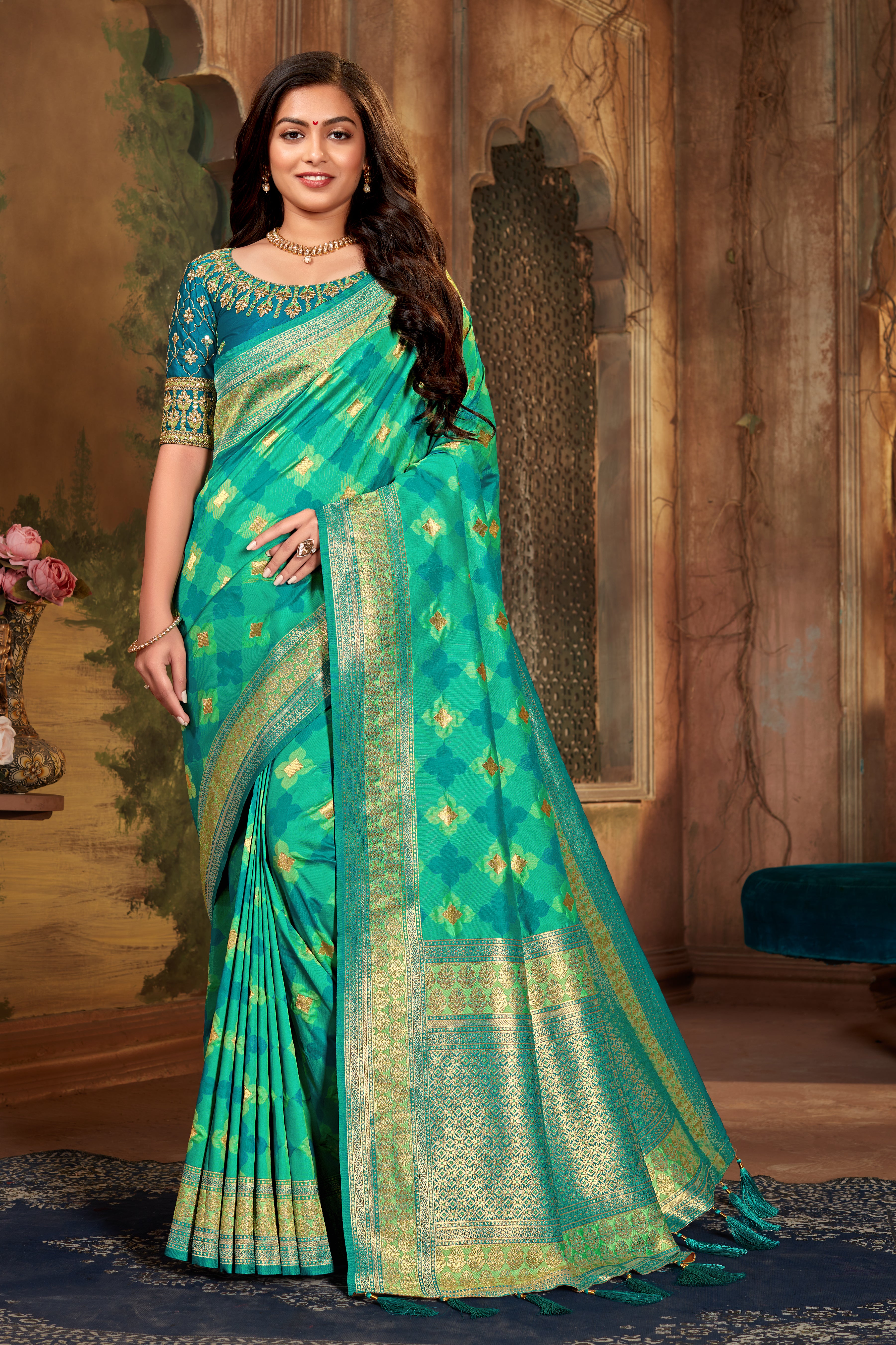 Shop Deep Maroon Banarasi Silk Saree with Zari Work Online in USA – Pure  Elegance