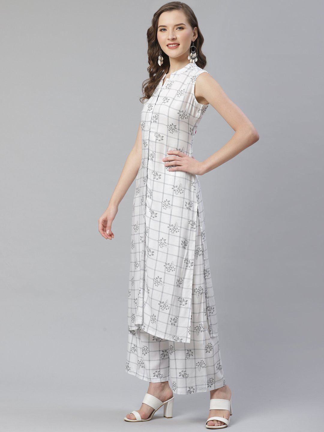 Women's White & Black Floral Printed Kurta with Palazzos - Jompers