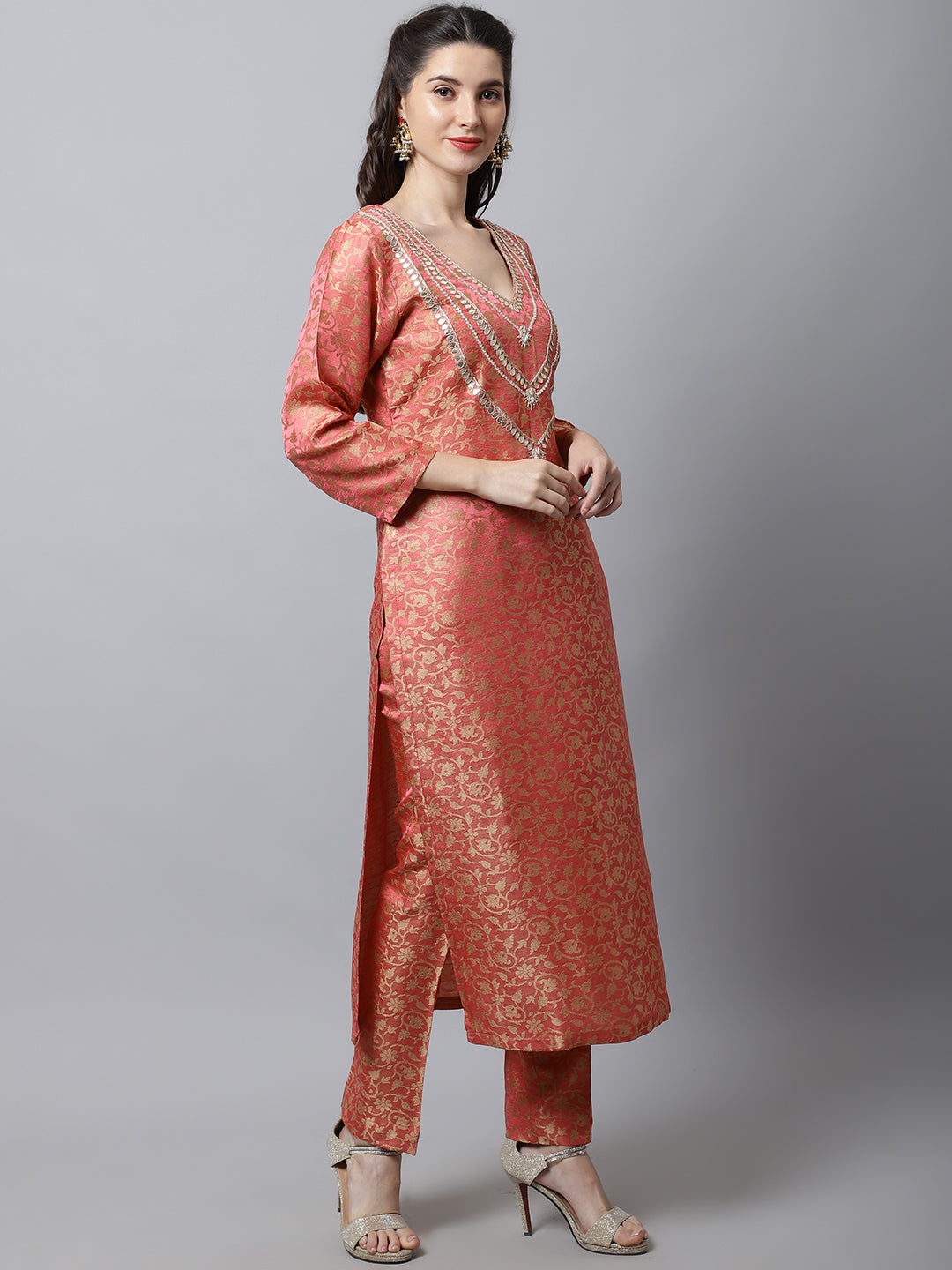 Women's Maharani Pink Embroidered Kurti With Straight Pants - Anokherang