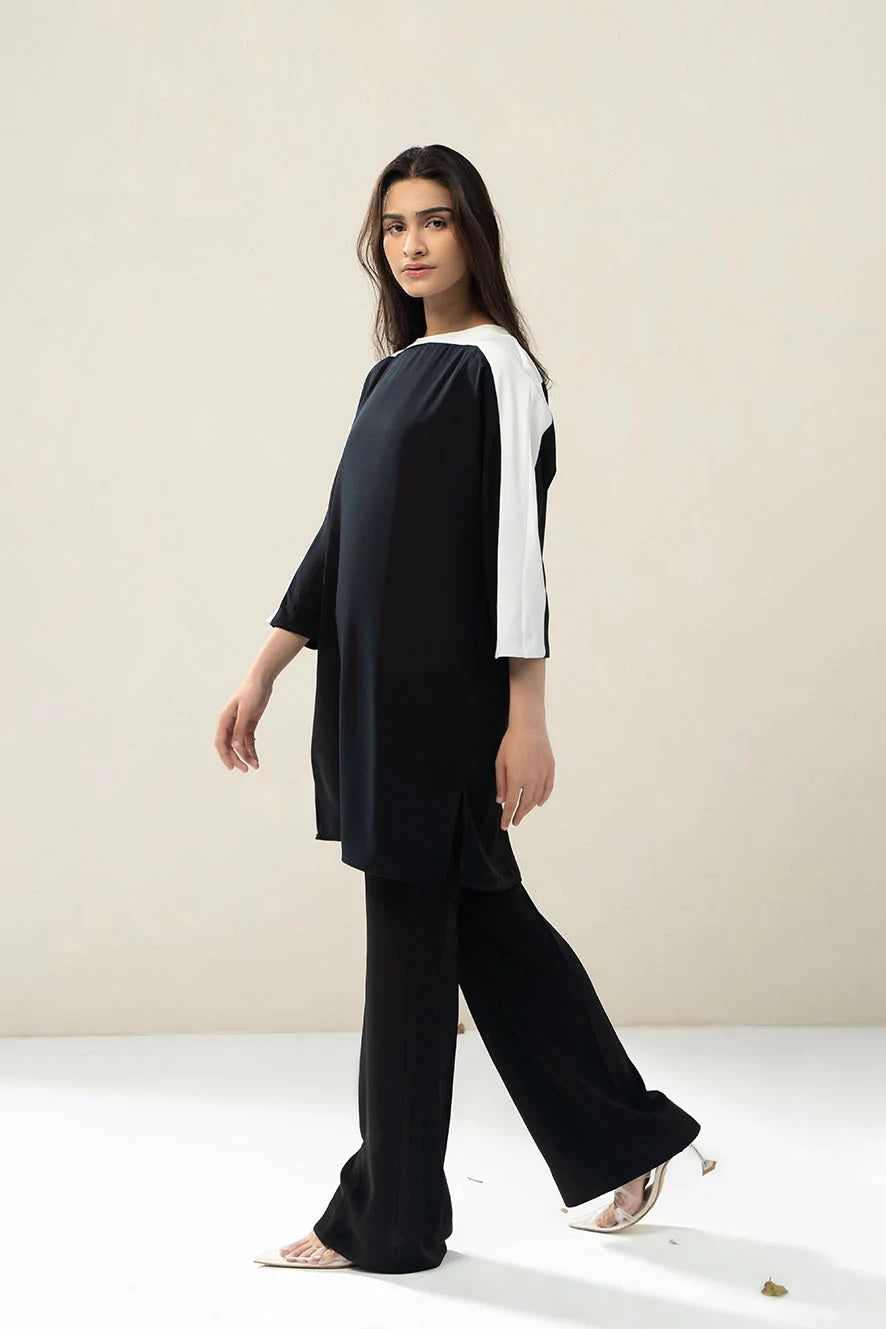 Women's Monochrome Black & White Rayon Top And Pant - Rangnaari