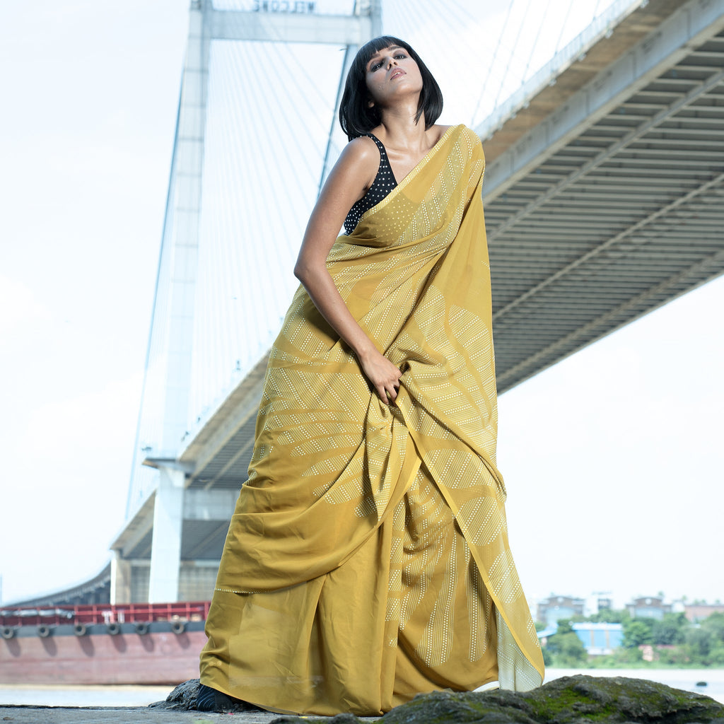 Women's Medallion Fog Digital Printed Satin Georgette Saree