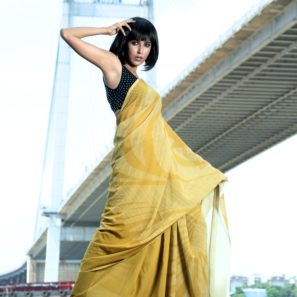 Women's Medallion Fog Digital Printed Satin Georgette Saree