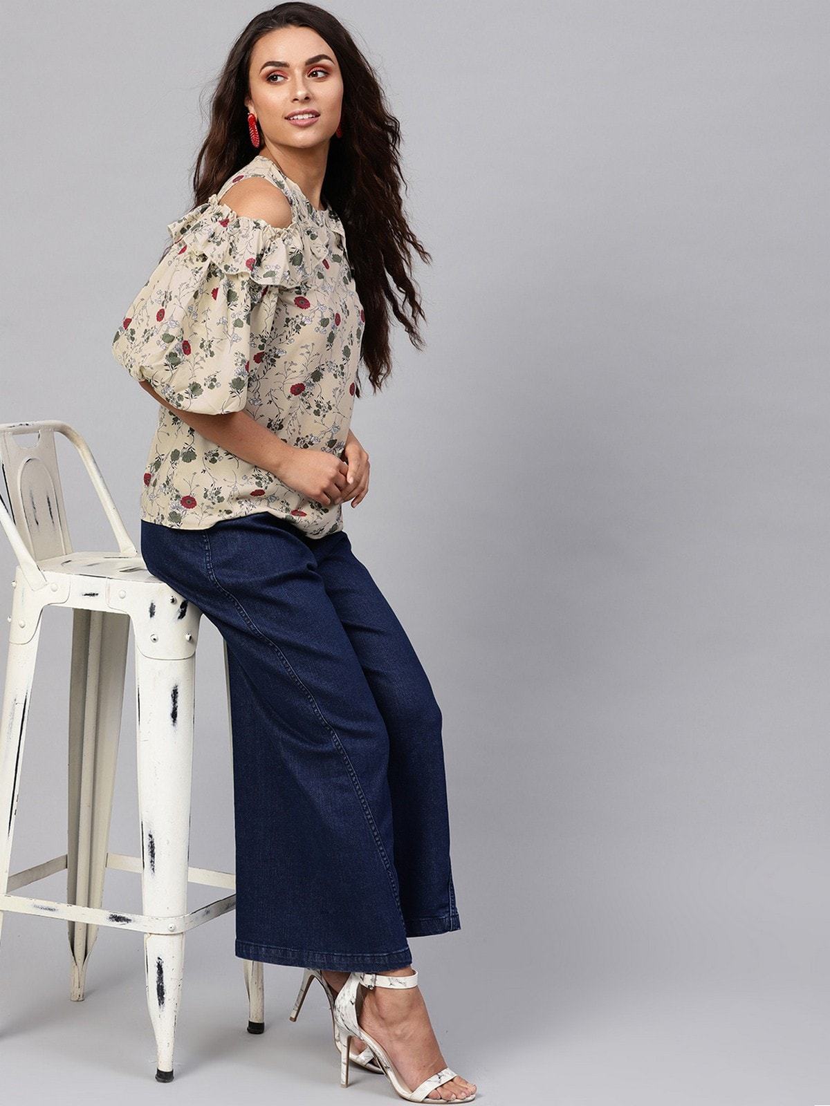 Women's Floral Cold-Shoulder Top With Voluminous Sleeves - Pannkh