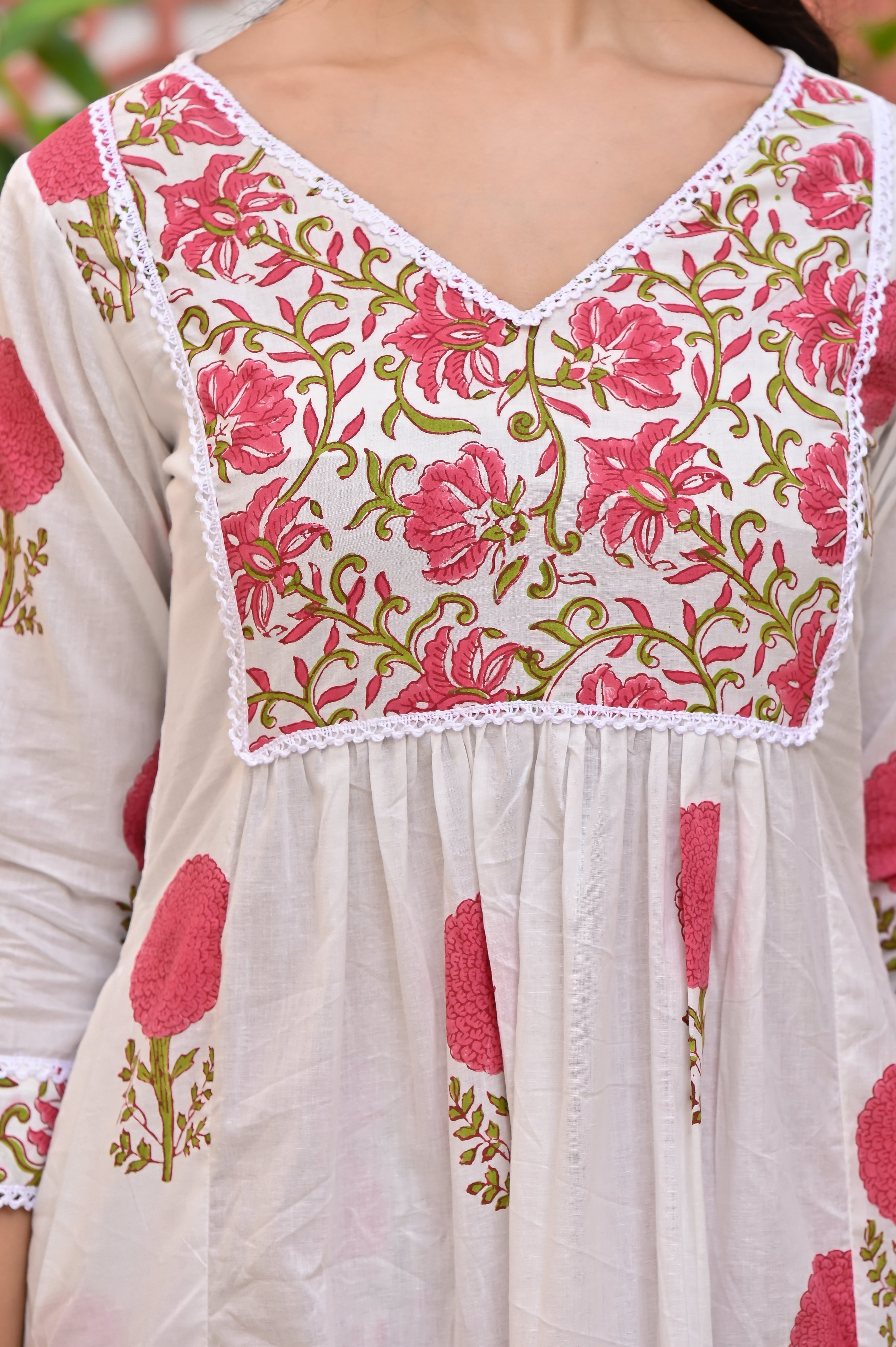 Women's White & Pink Floral Hand Block Kurta Palazzo Dupatta Set - Hatheli