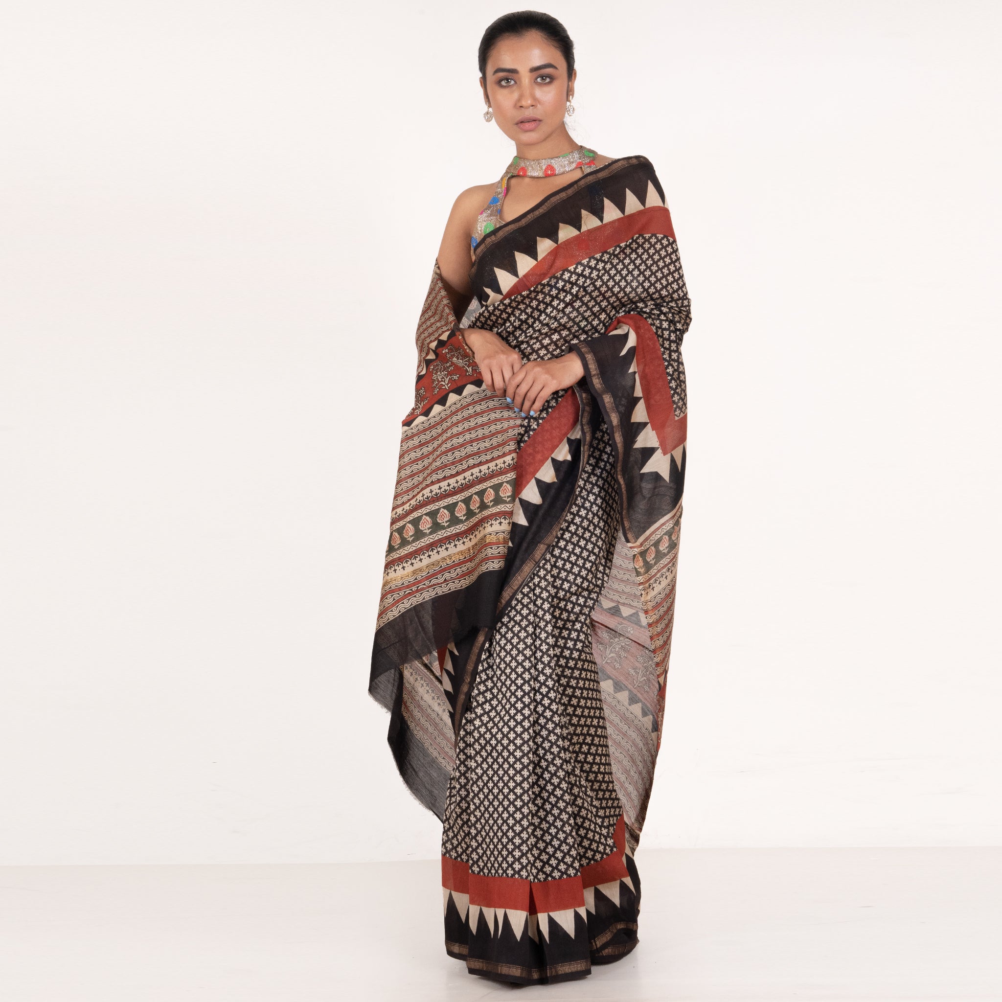 Women's Ivory And Black Cotton Silk Chanderi Saree With Tribal Print - Boveee