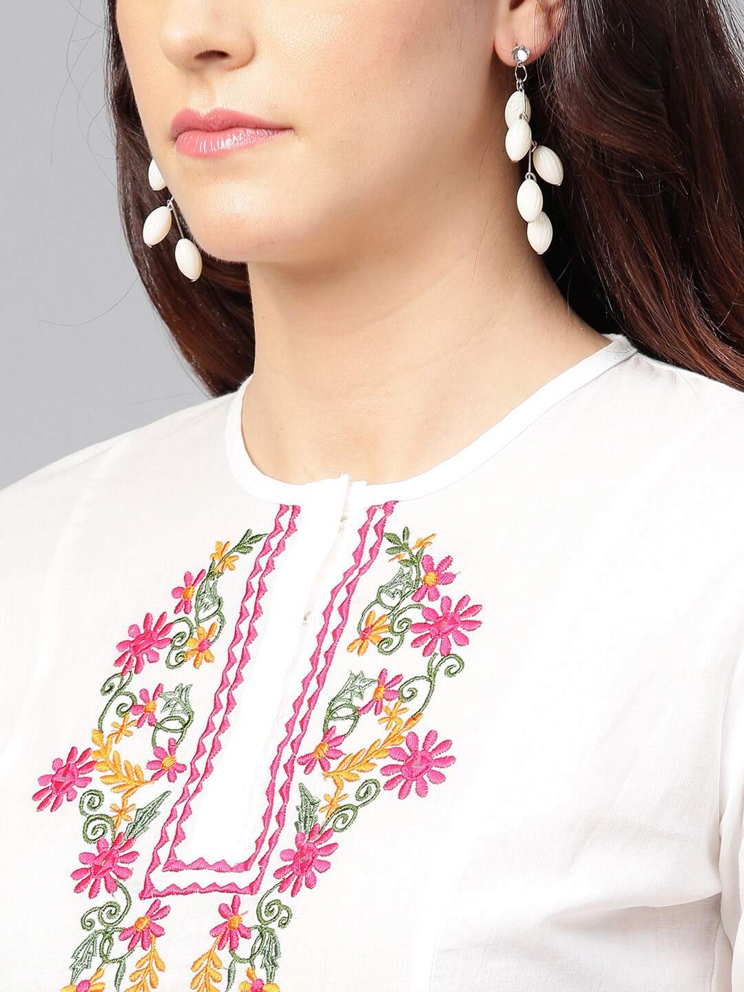 Women's  White Tunic With Embroidered Detail - Wahe-NOOR