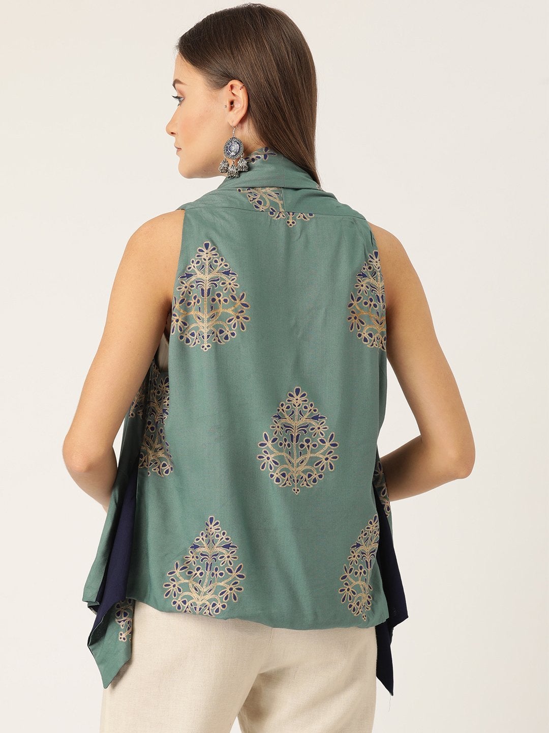 Women's Reversible Shrug In Green And Navy Blue - InWeave