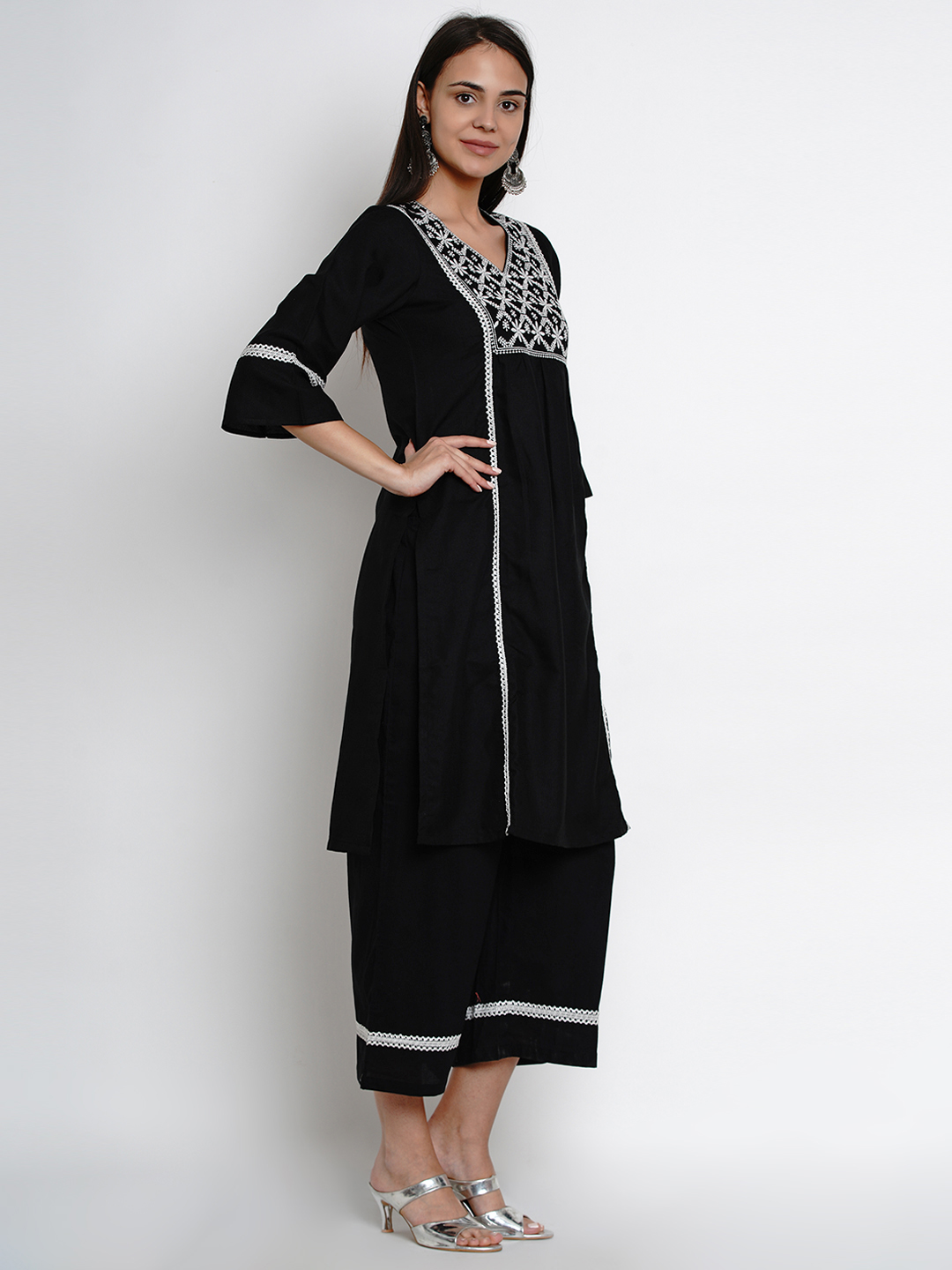 Women's  Black Embroidered Kurta With Palazzos - Wahe-NOOR