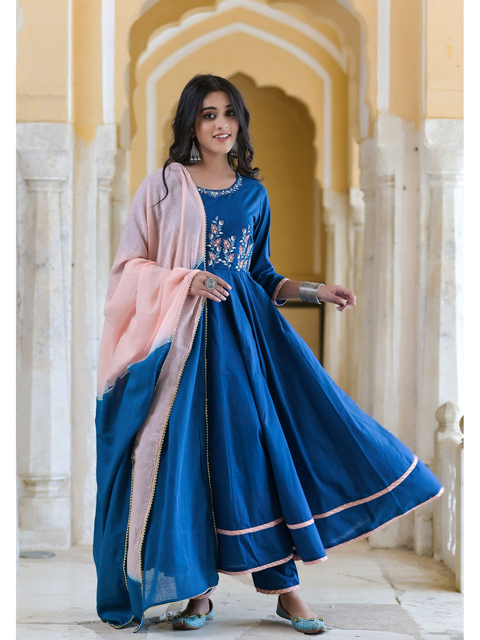Women's Yale Blue Embroidered Anarkali Set With Ombre Dupatta - Hatheli