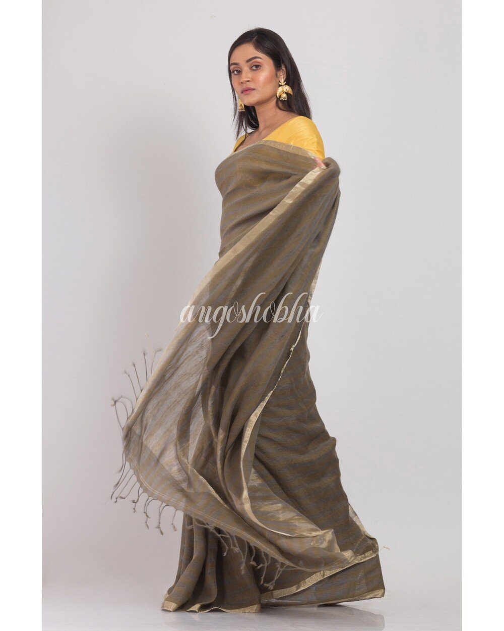 Women's Brown grey Handwoven Linen Saree - Angoshobha