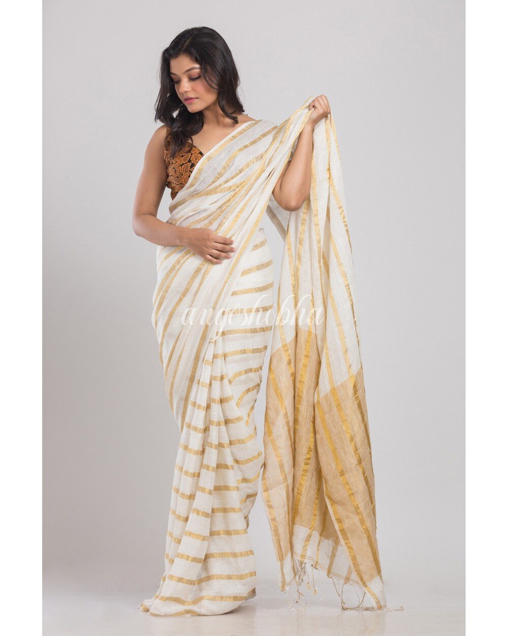 Women's White Handloom Linen Saree - Angoshobha