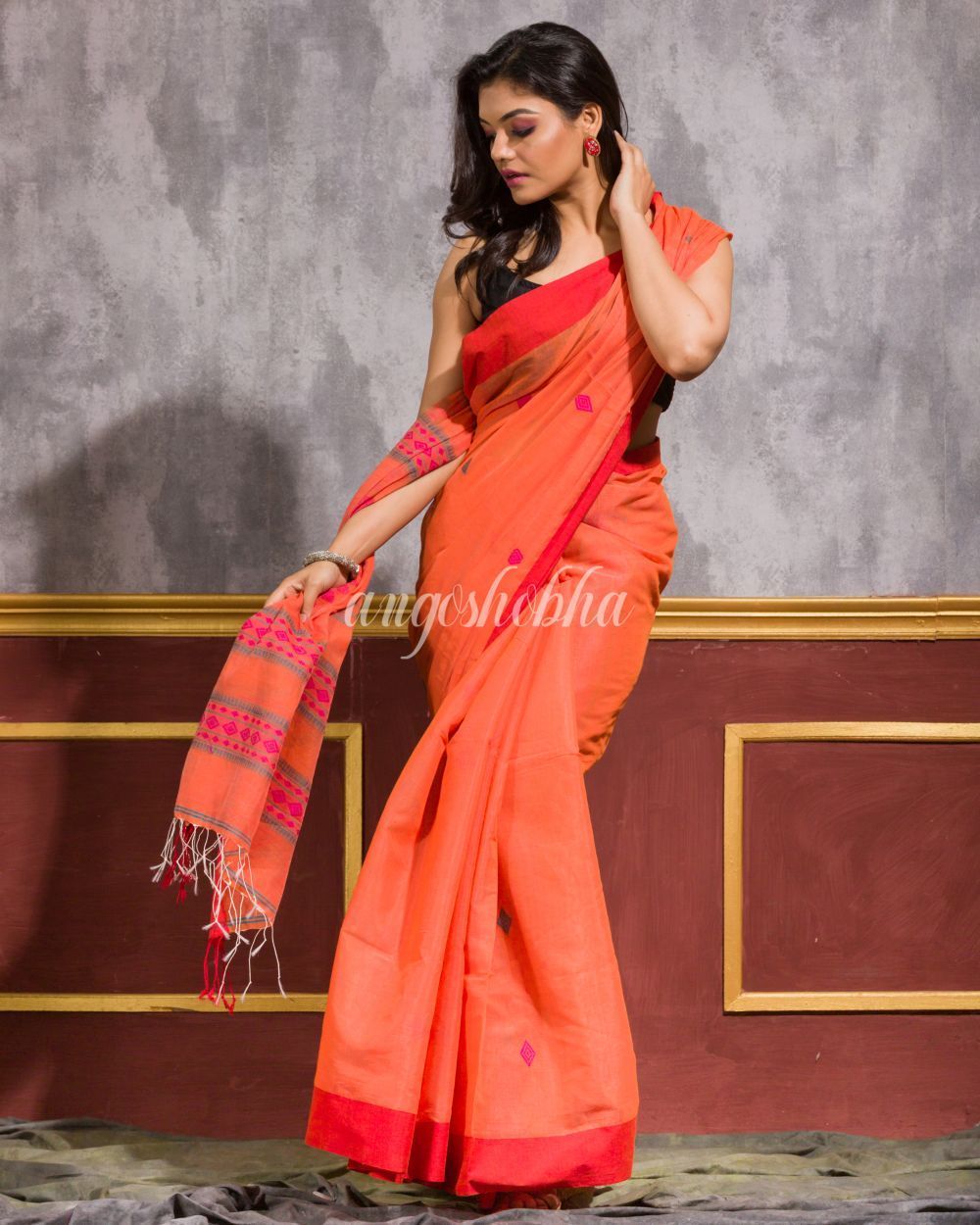 Women's Orange Handwoven Blended Cotton Saree - Angoshobha