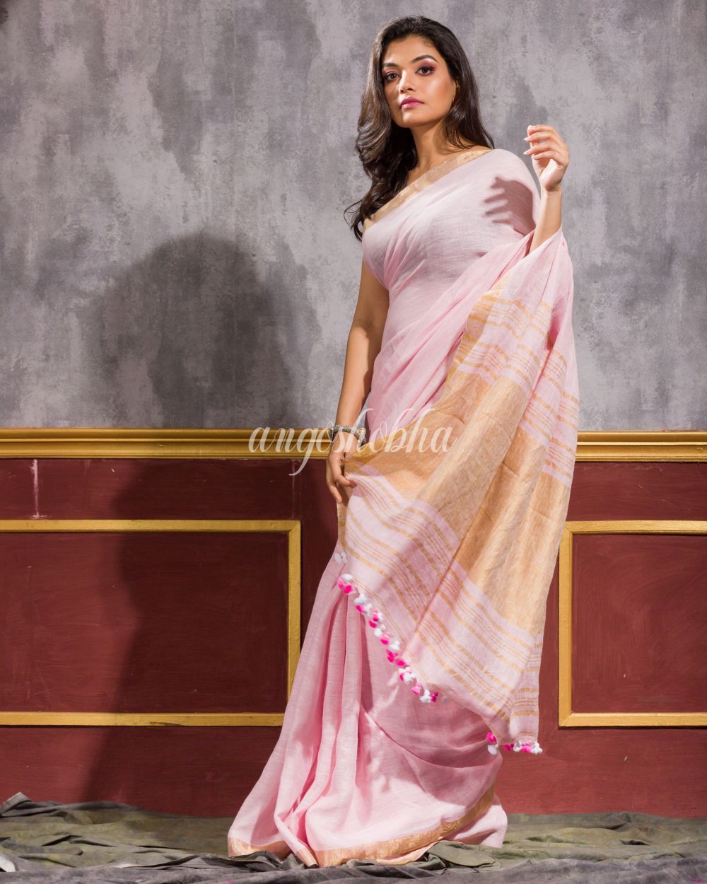 Women's Golden Zari Border Pink Handwoven Linen Saree - Angoshobha