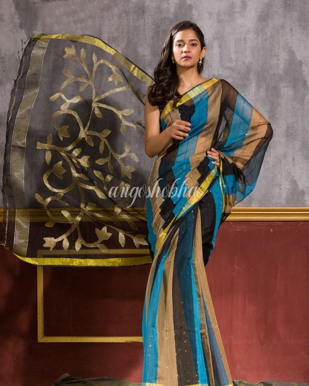 Women's Multicolor Blended Cotton Sequins Jamdani Saree - Angoshobha