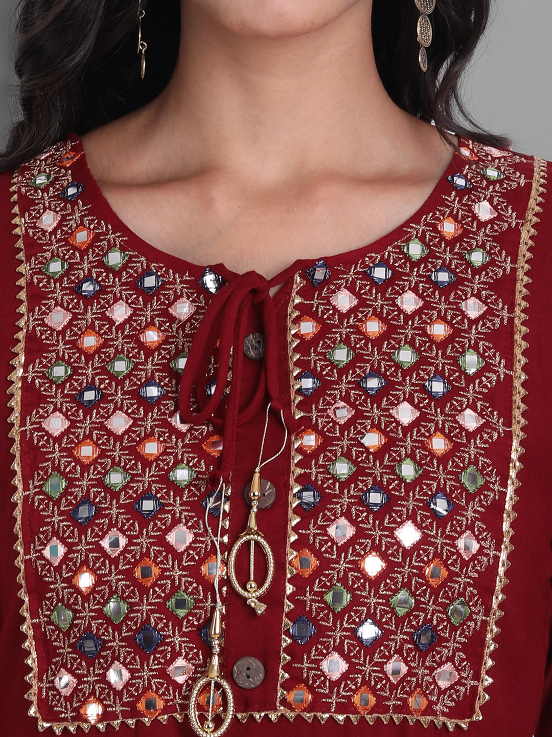 Women's Embroidred Kurta Pant And Dupatta Set (Red) - Noz2Toz