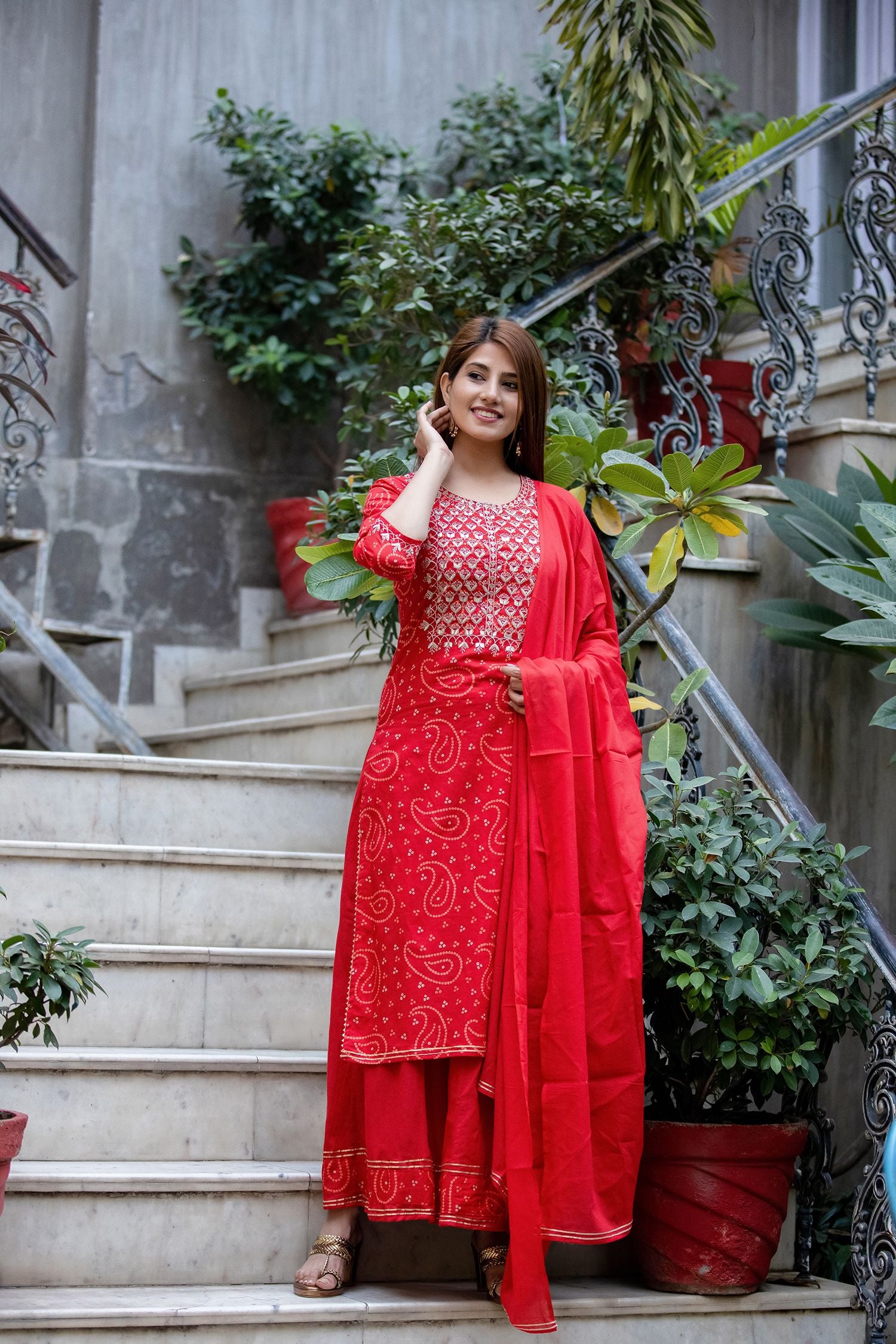 Women's Red Bandhej Print Suit Set - KAAJH