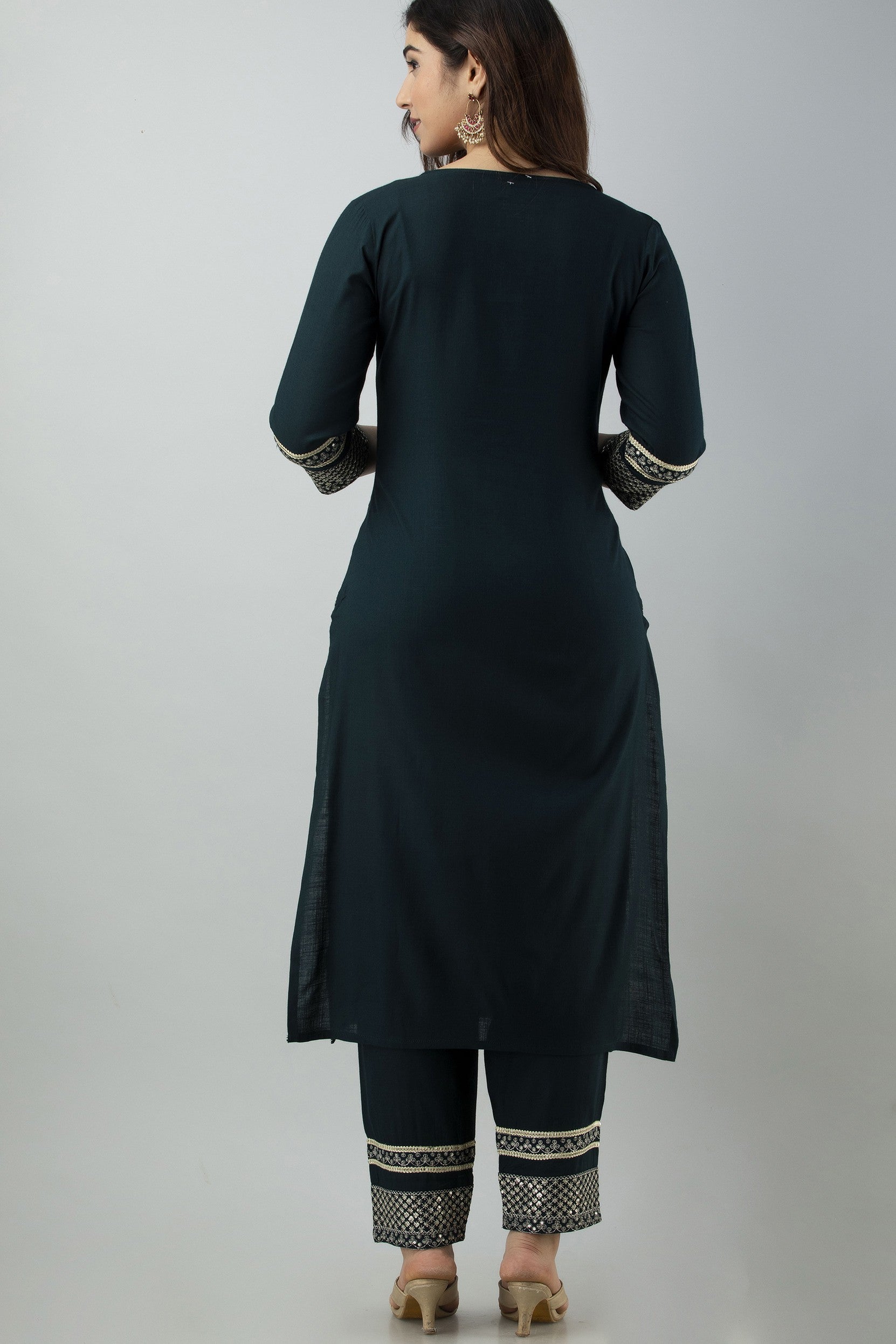 Women's Embroidered Viscose Rayon Straight Kurta Pant Set (Teal) - Charu