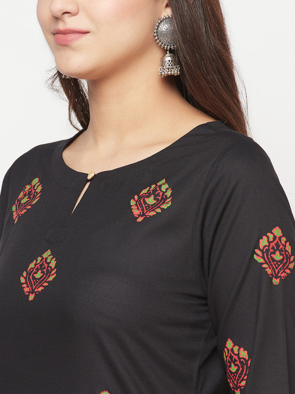 Women's Rayon Block print straight kurta,Bla