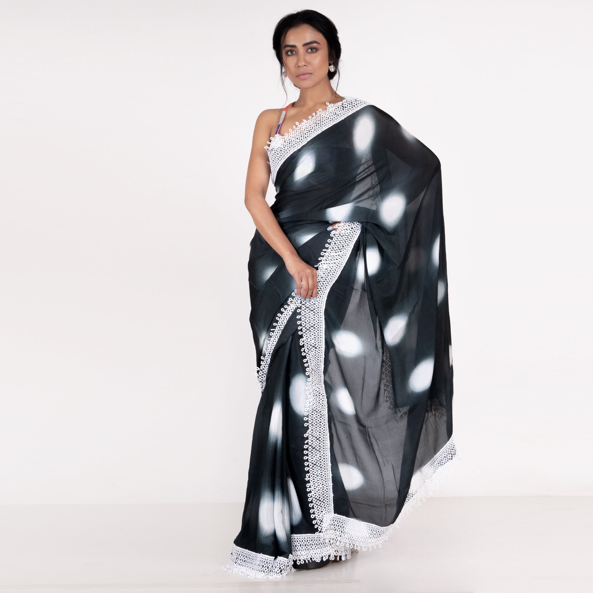Women's Black Chiffon Tie And Dye Saree With Crochet Lace - Boveee