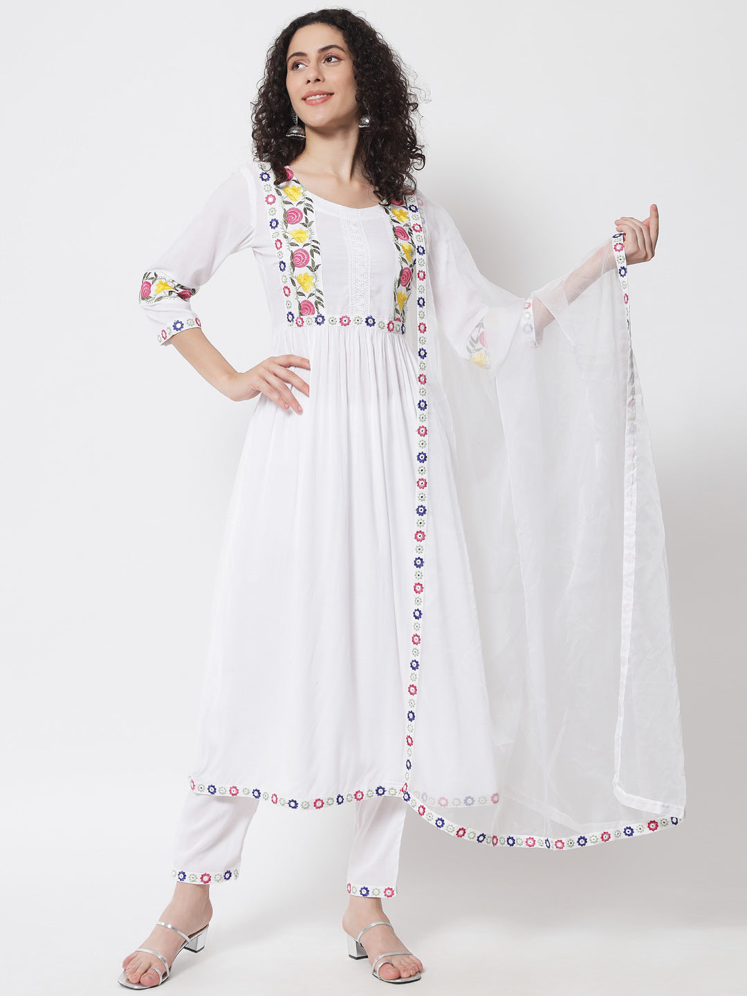 Women's White Floral Panelled Thread Work Kurti with Trousers & With Dupatta - Meeranshi