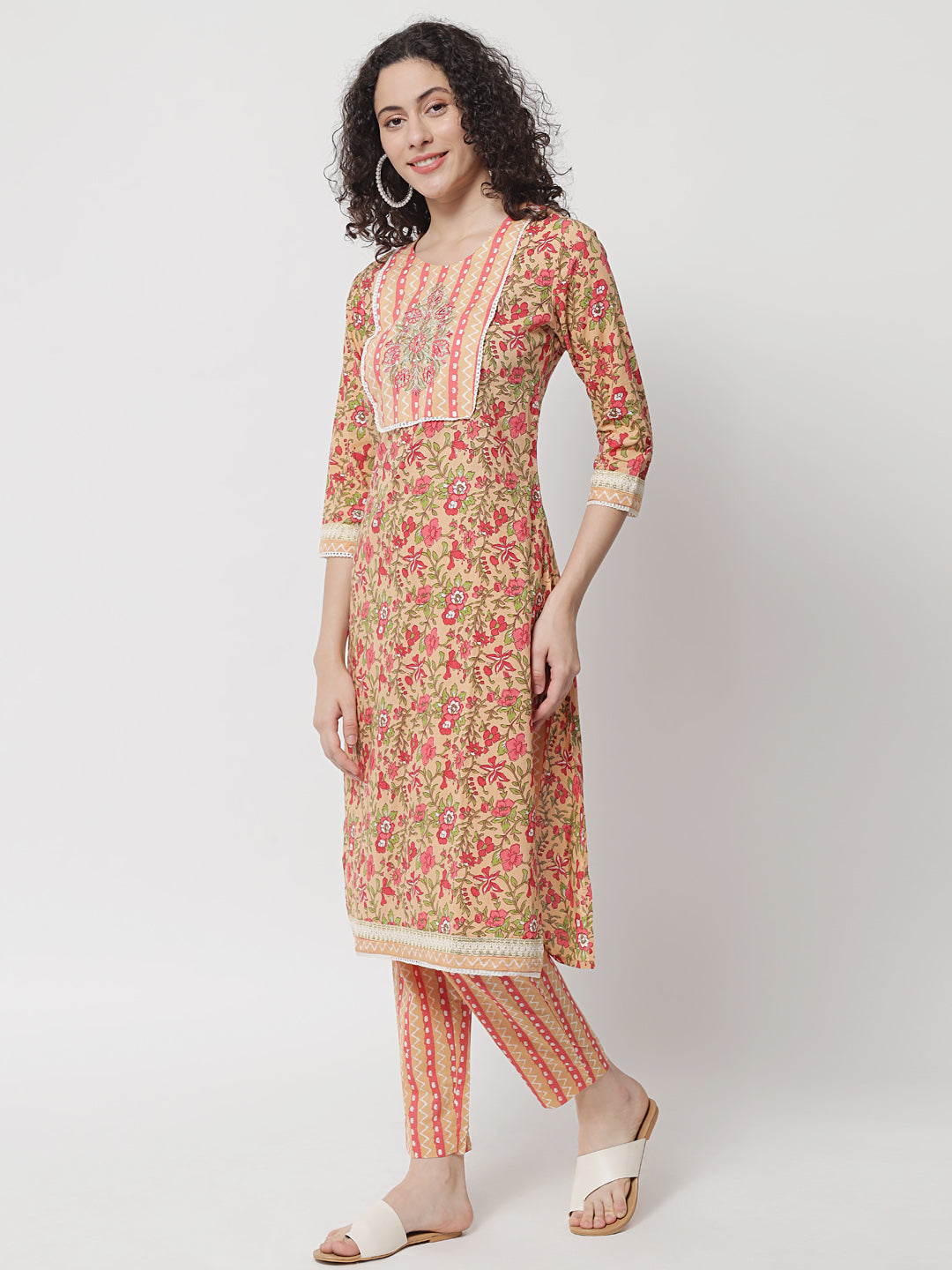 Women's Peach-Coloured Pure Cotton Floral Printed Kurta With Trouser - Meeranshi