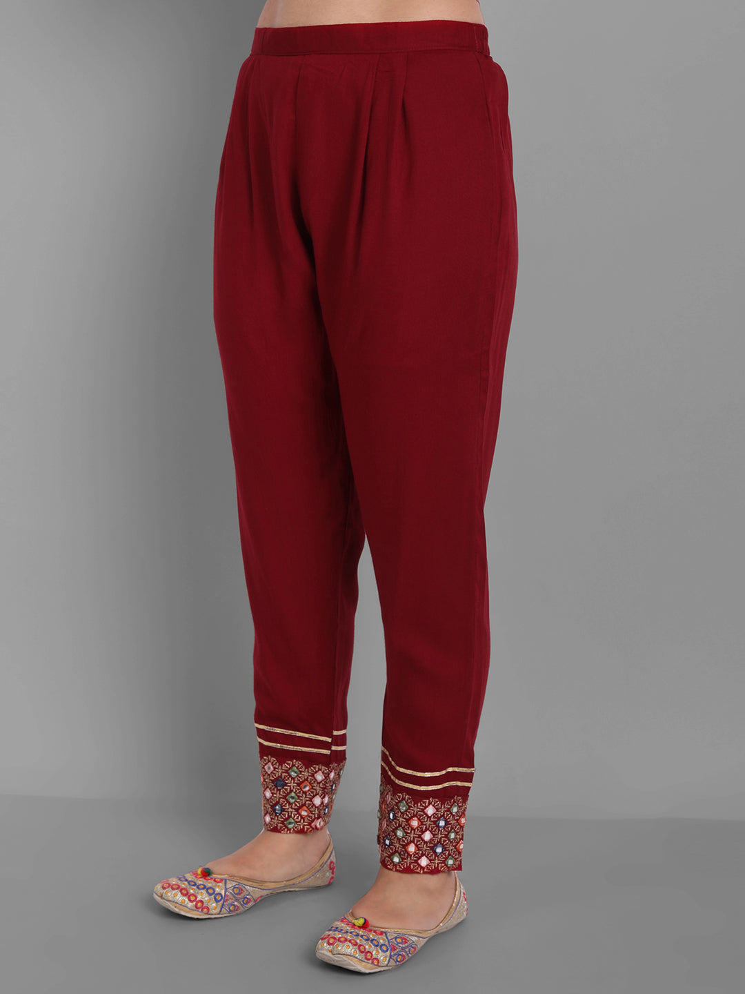 Women's Embroidred Kurta Pant And Dupatta Set (Red) - Noz2Toz