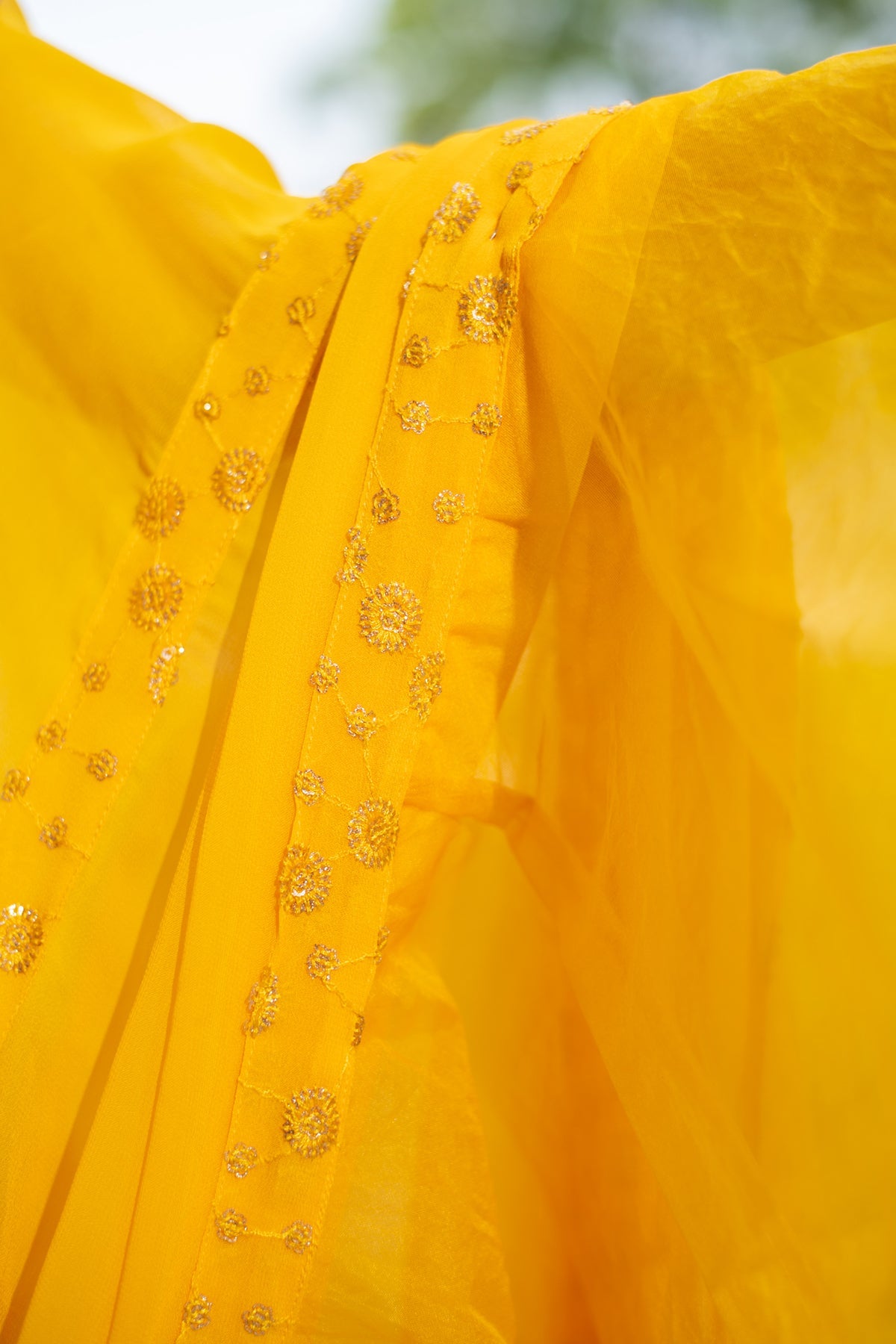 Women's Yellow Ruffle Saree