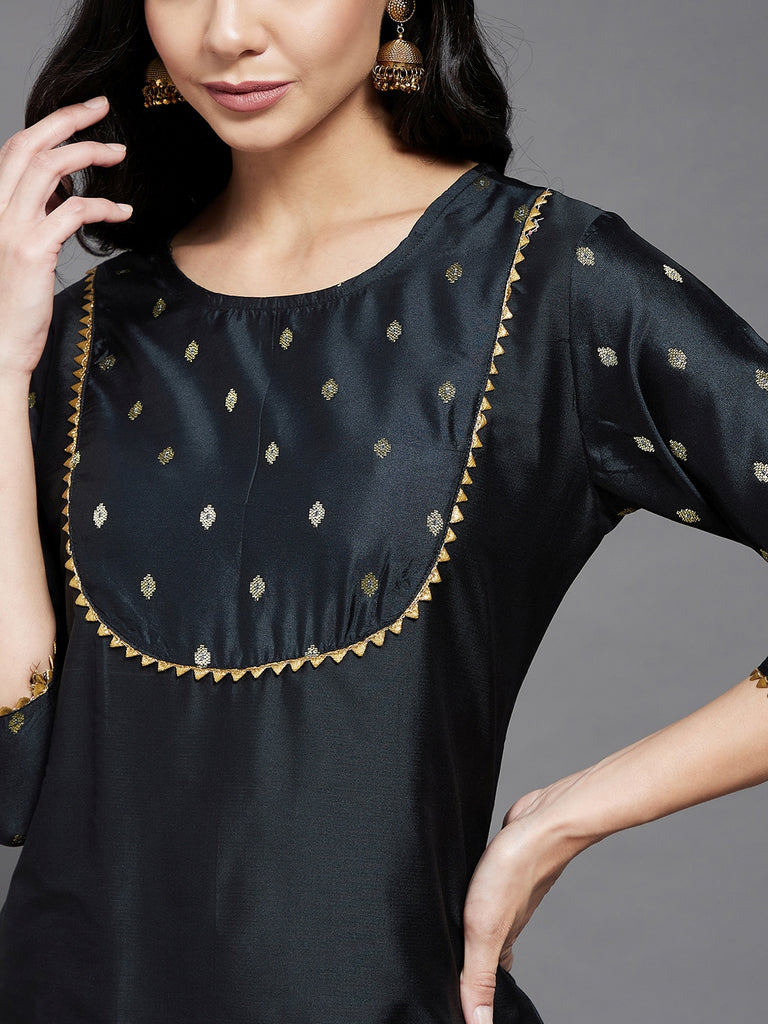 Women's Black Solid Side Slit Straight Kurta Palazzo And Dupatta Set