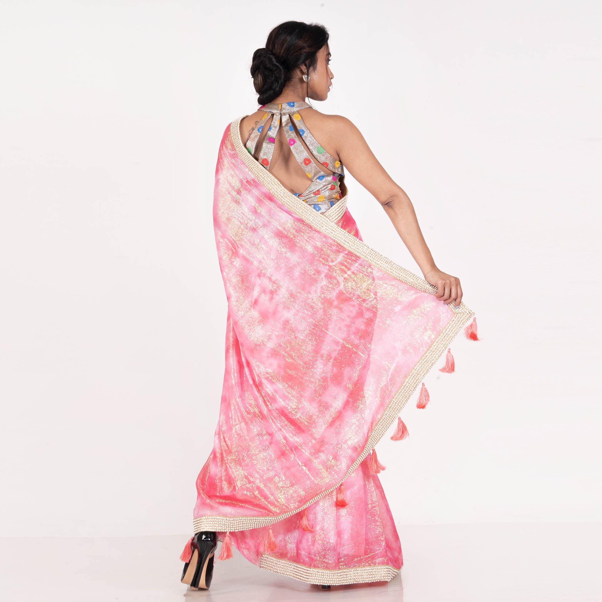 Women's Coral And Pink Marble Tie And Dye Georgette Lurex Saree With Pearl Lace Border - Boveee