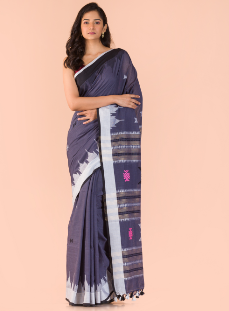 Women's Grey handwoven cotton saree - Angoshobha