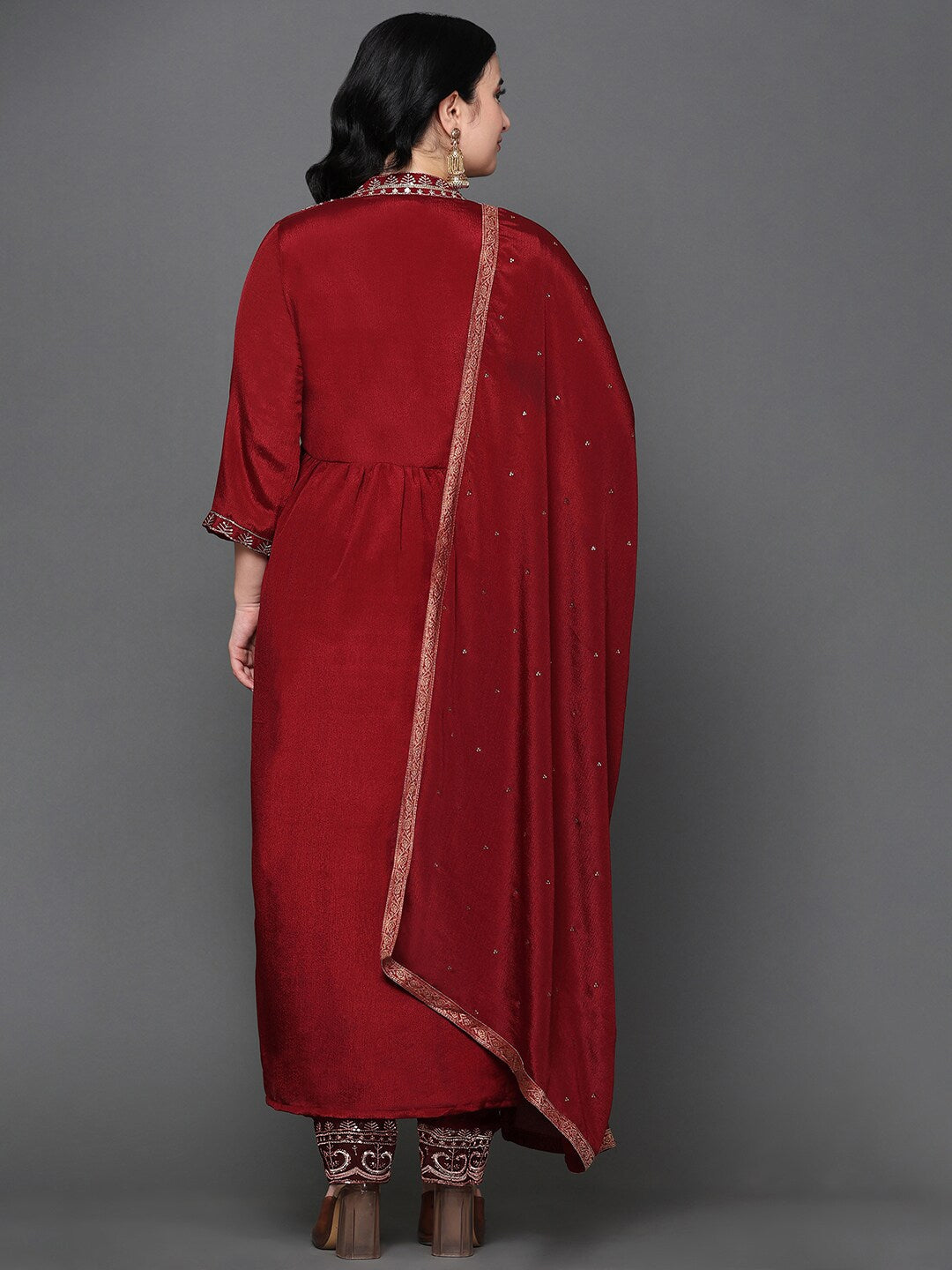 Women's Ethnic Motifs Yoke Design Pleated Pure Silk Kurta With Trousers & Dupatta - Noz2Toz