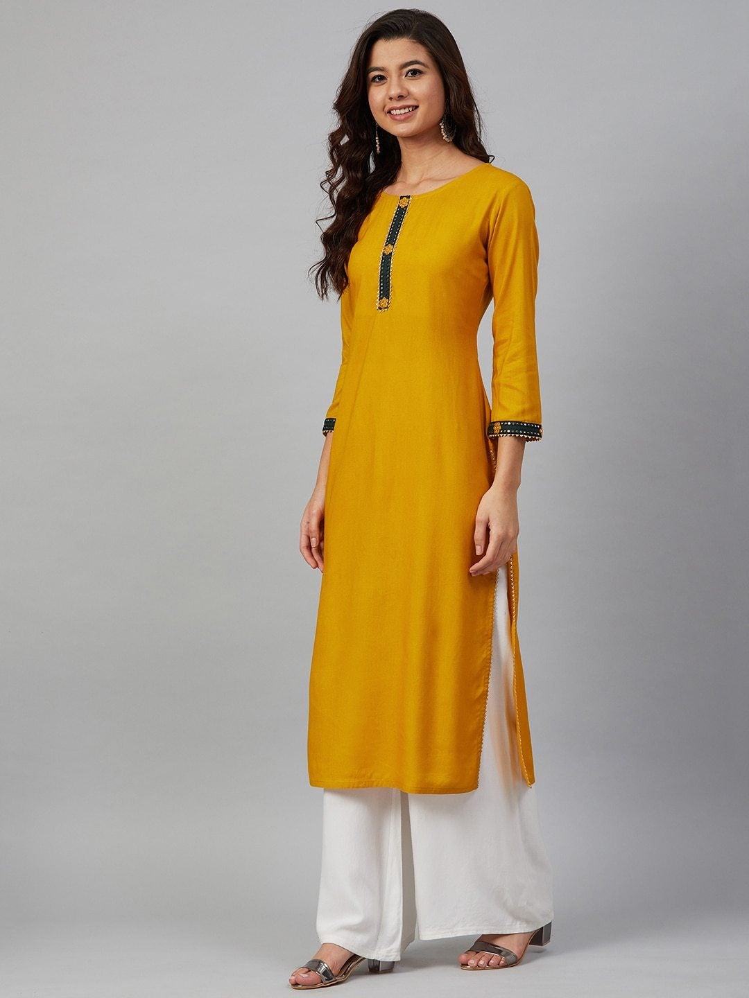 Women's Mustard Yellow Solid Straight Kurta - Meeranshi