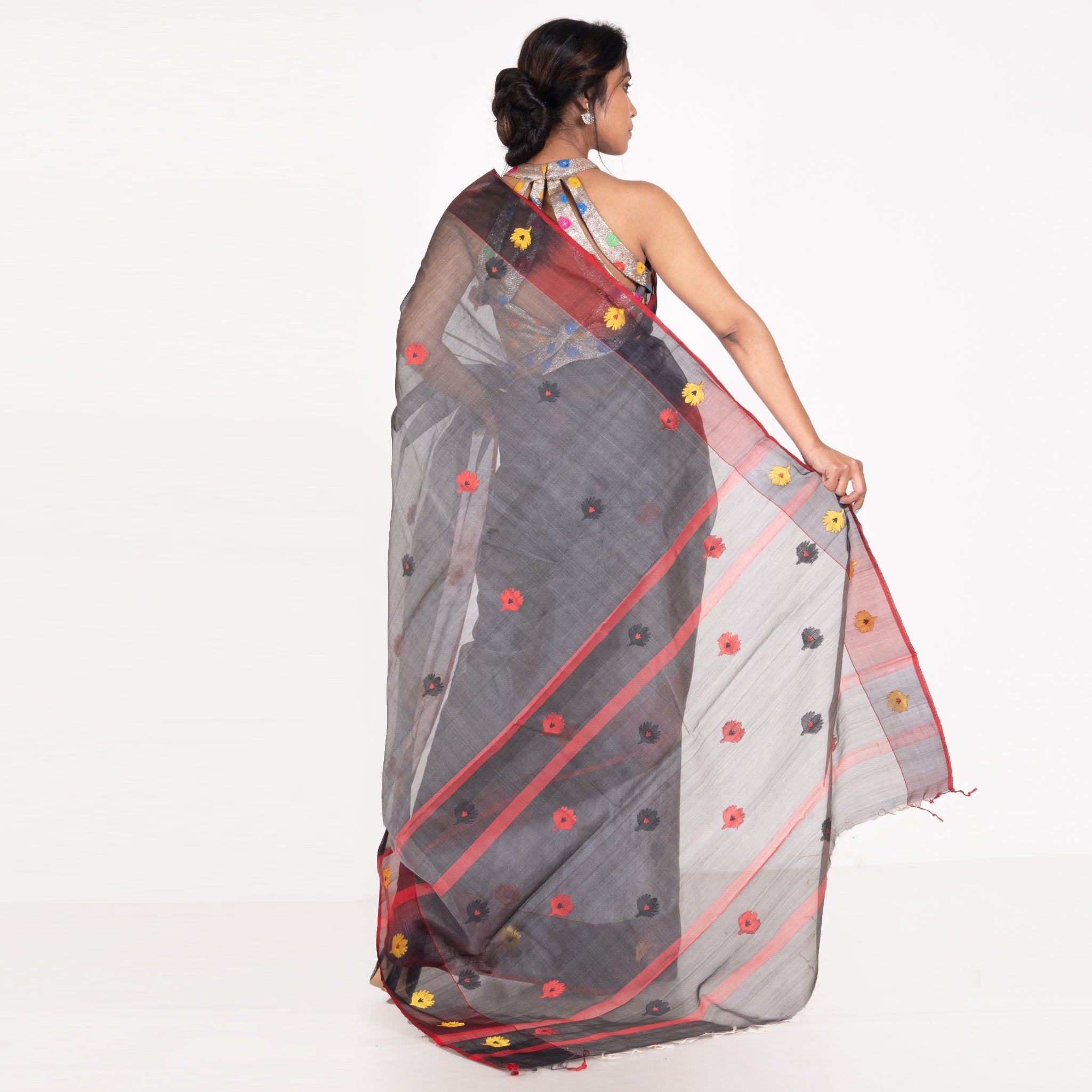Women's Charcoal Grey  Silk Chanderi Saree With Red An Black Border Booti - Boveee