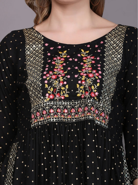 Women's Black Floral Yoke Design Thread Work Kurta With Palazzos & With Dupatta